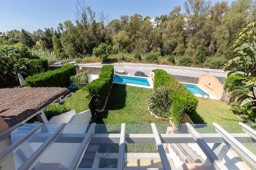 Luxury 5-bedroom Townhouse In Puente Villa Marbella