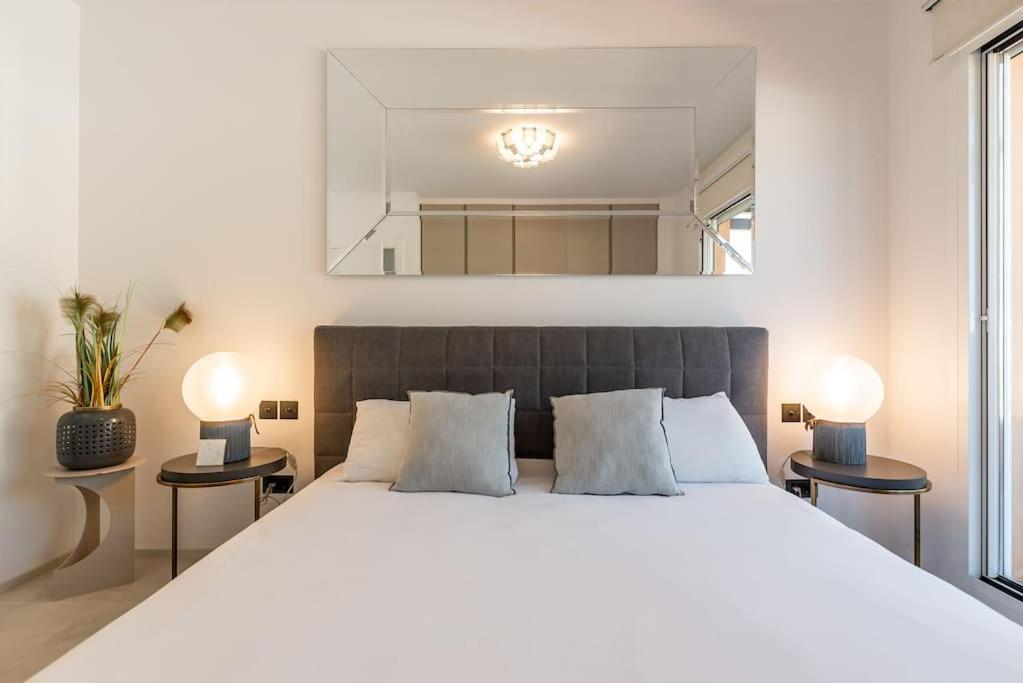Villa Luxury 5-bedroom Townhouse In Puente *
