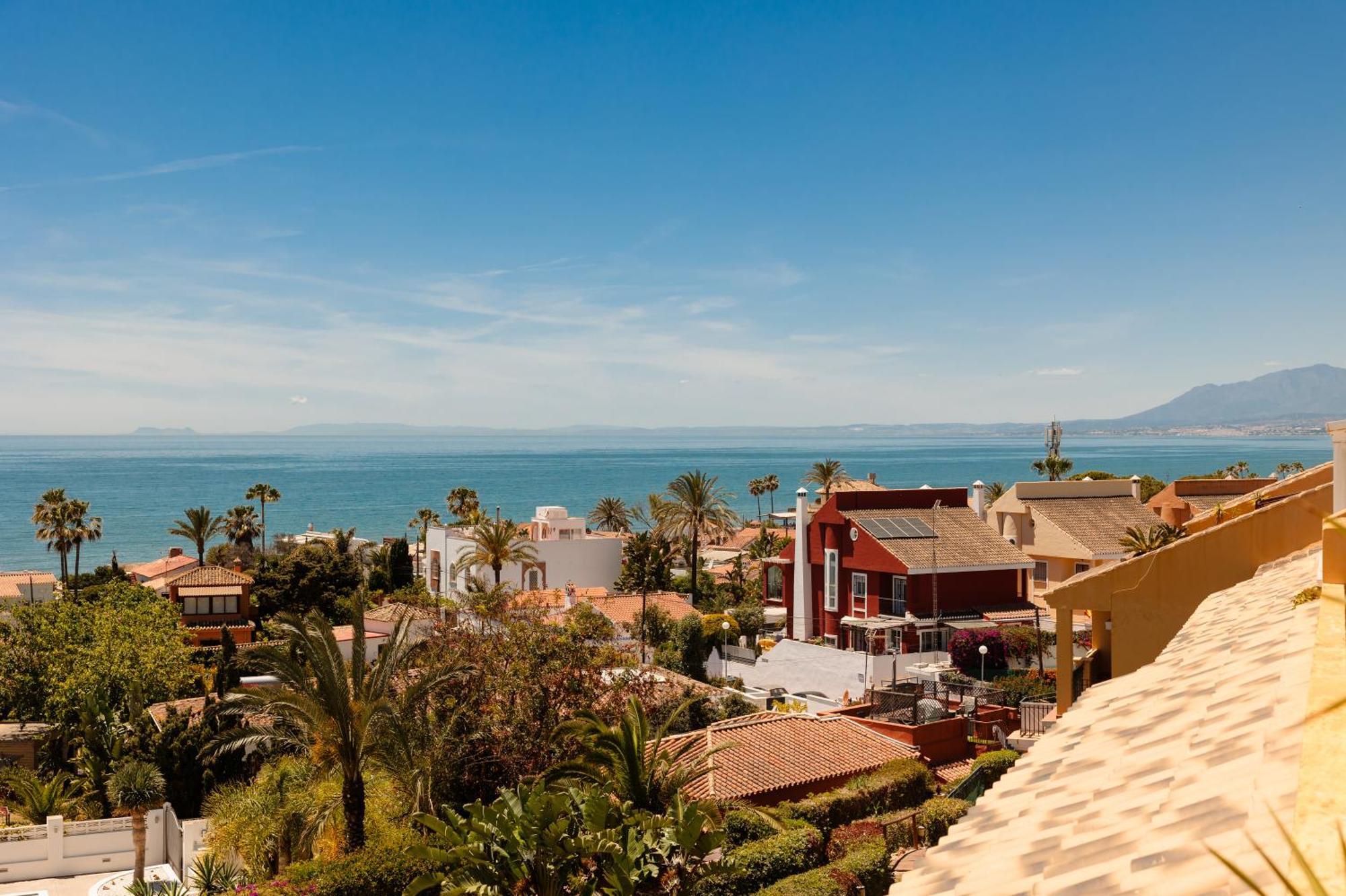 Modern Beachside Penthouse With Amazing Sea Views * Marbella