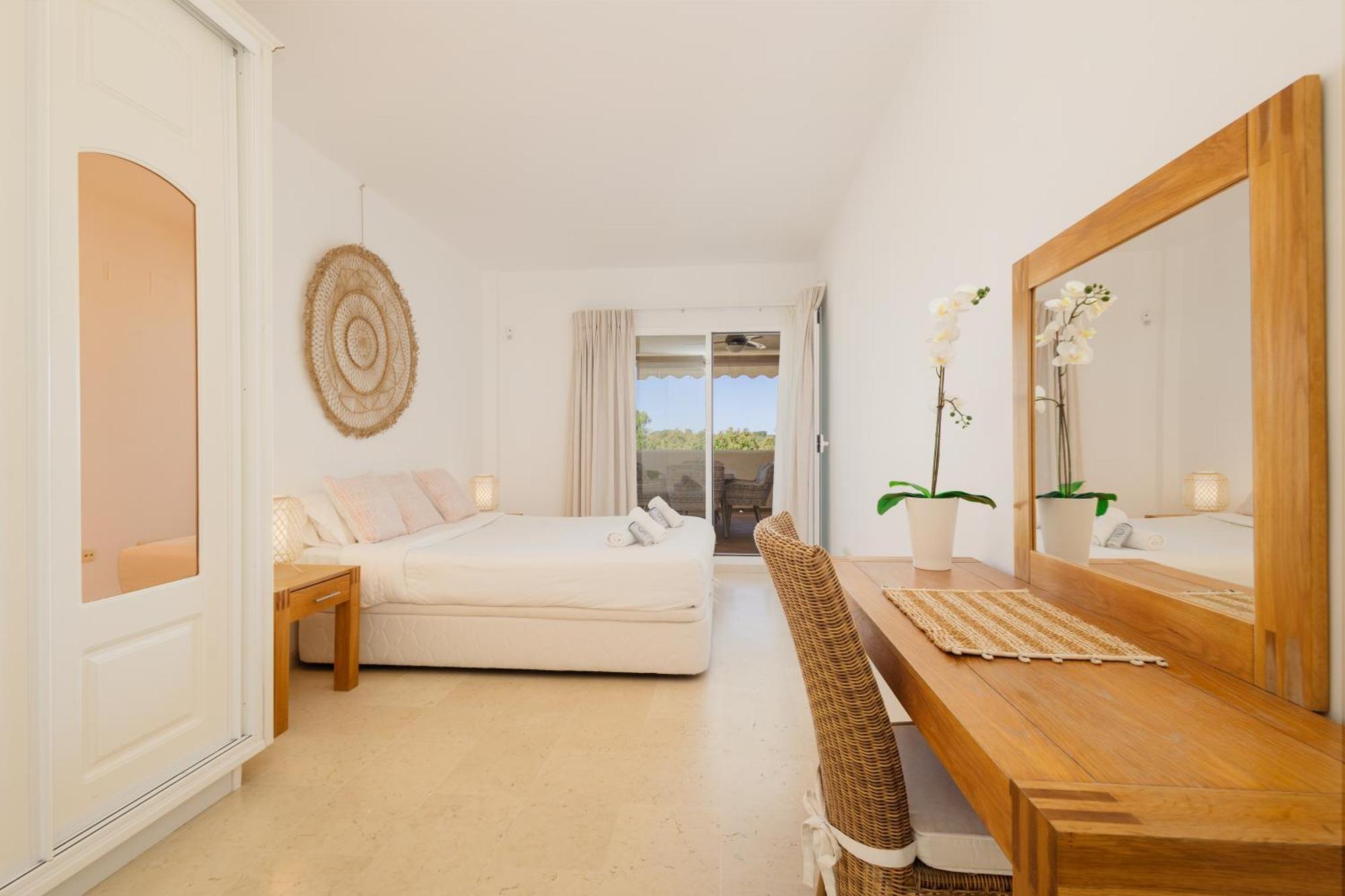 With Private Terrace, Just 10 Minutes By Car From Elviria Beach, Marbella
