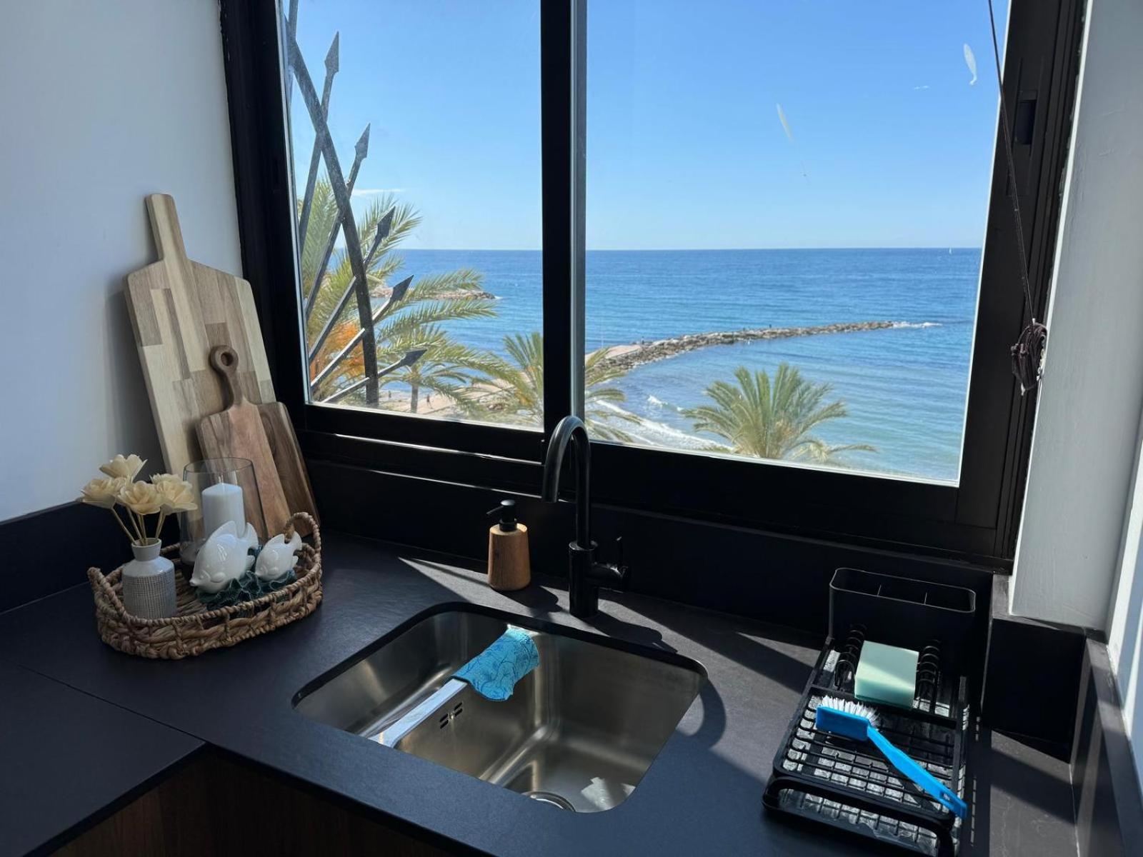 Apartment Beachfront