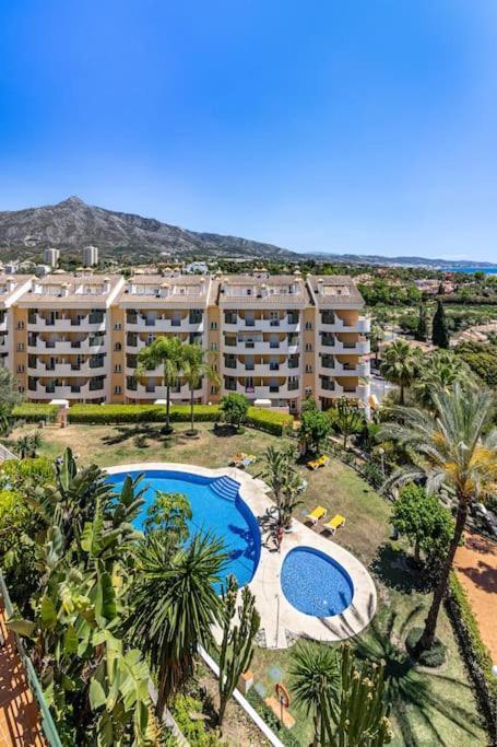 Ocean Views Apartm Next To Banus Apartment