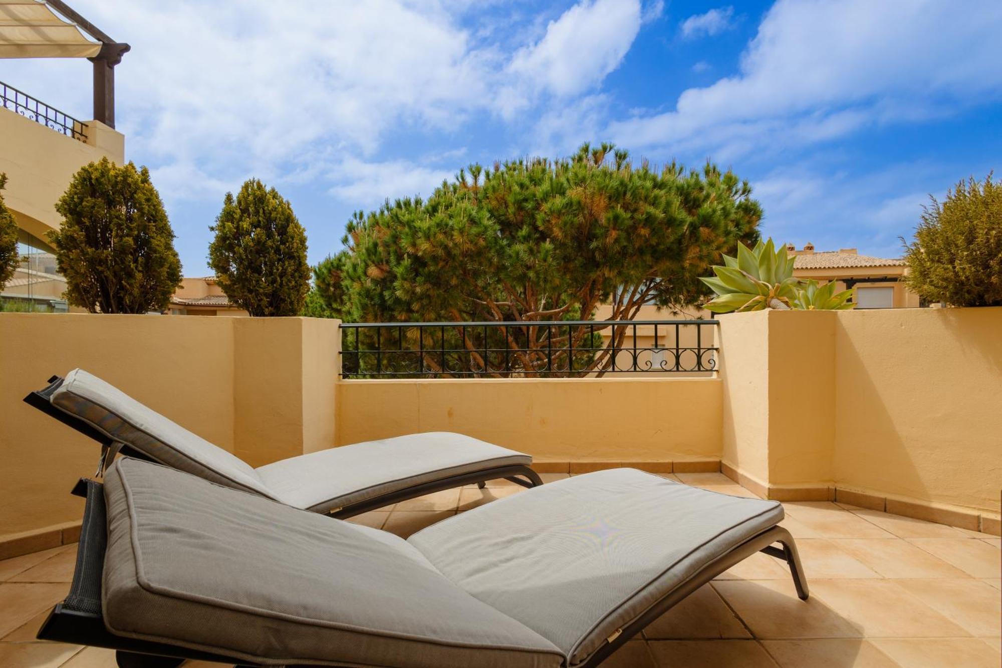 Appartement 2 Bedroom Next To The In Elviria,