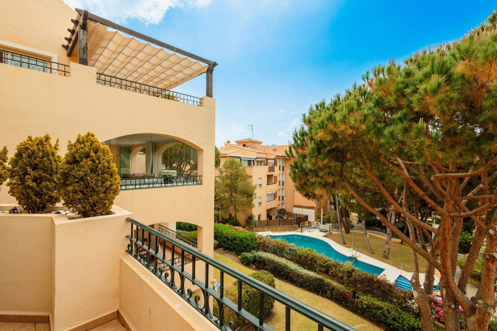 2 Bedroom Next To The In Elviria, Appartement *