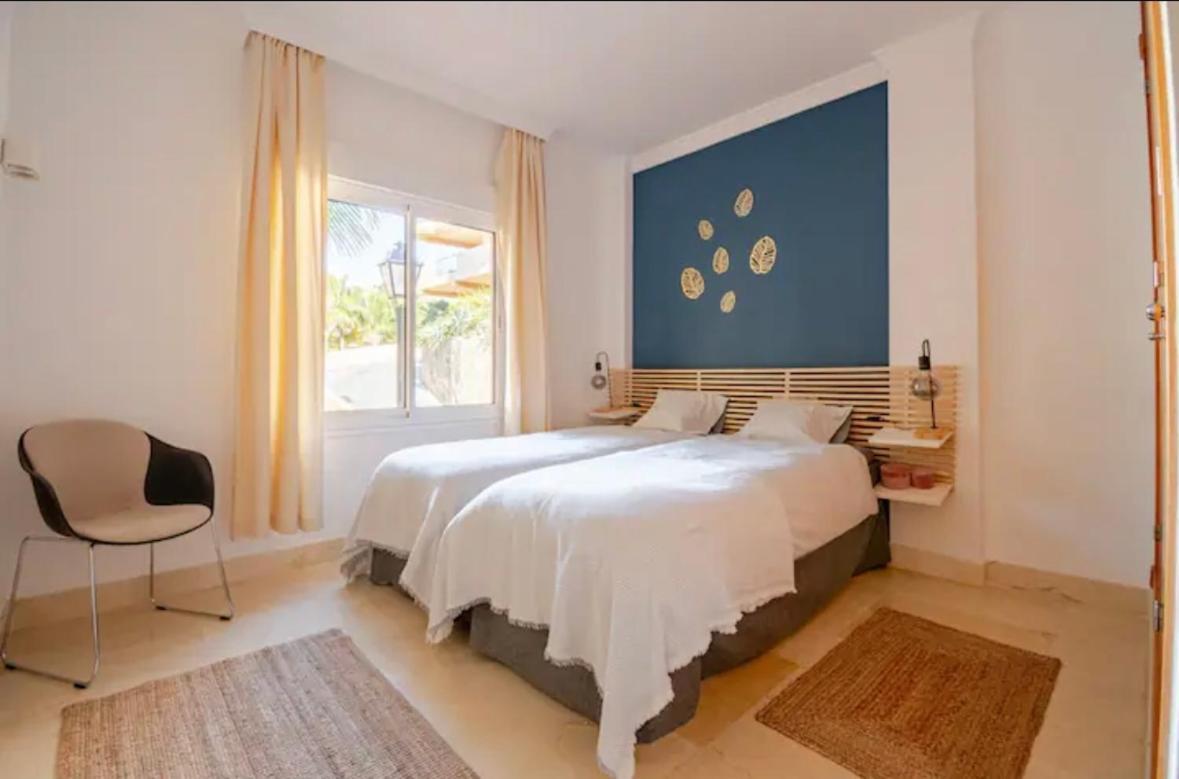 Apartment Luxury 2 Bedroom Apartment, Close To The Sea And The Golf Course, Aloha Hills Club *