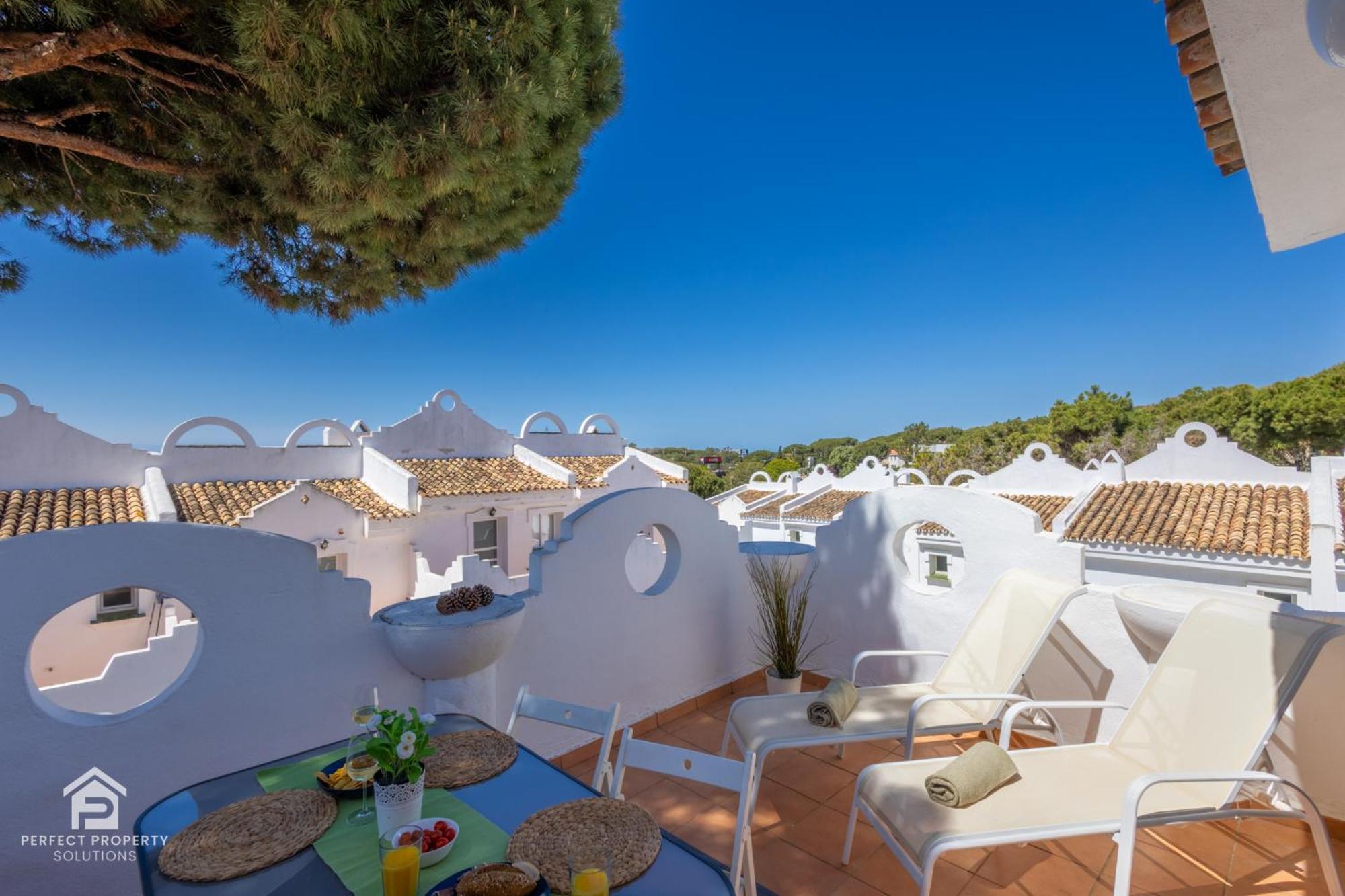 Sunny 2br In With 3 Pools, Restaurant, Gym And Playground Appartement Marbella