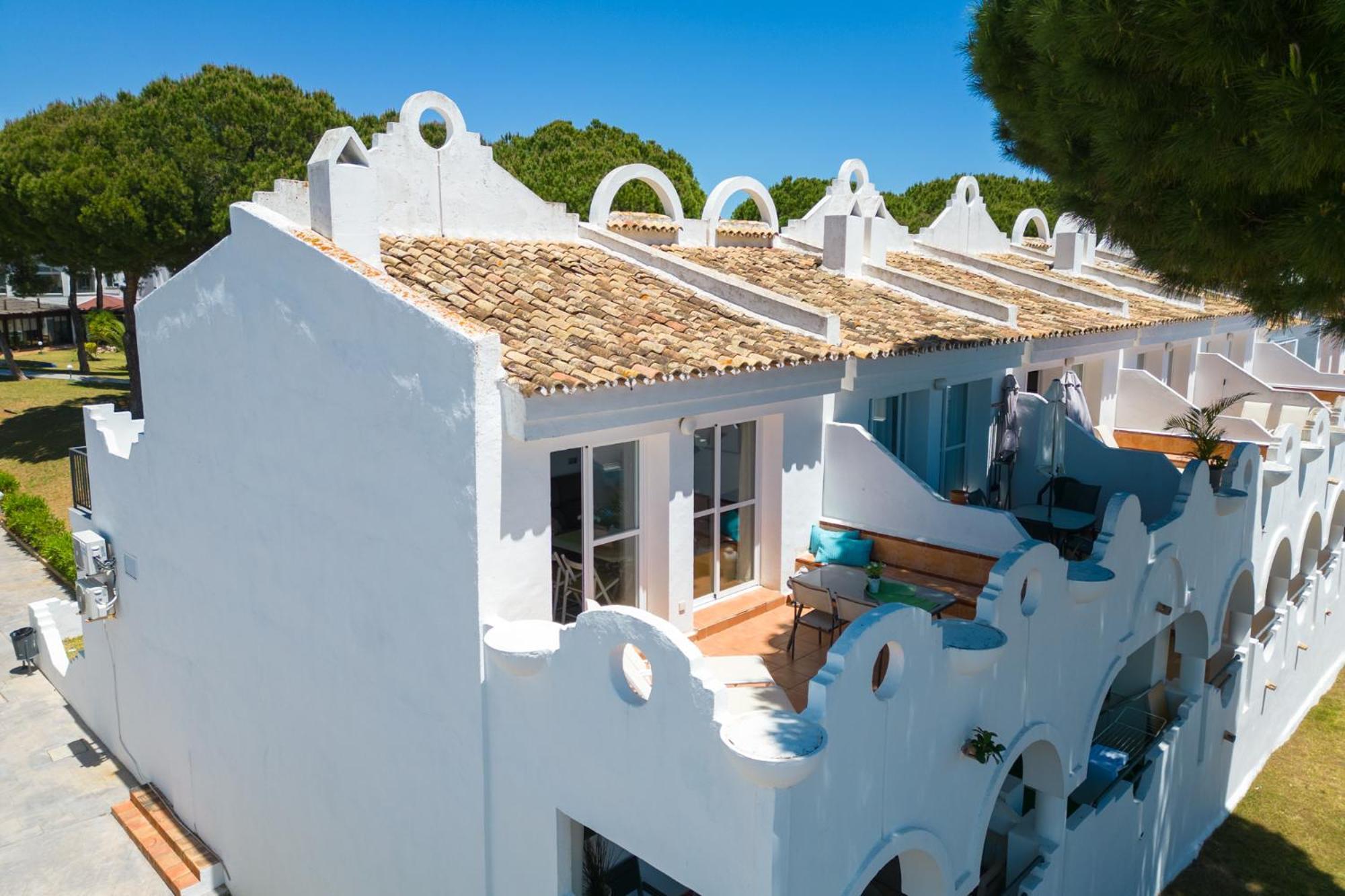 Sunny 2br In With 3 Pools, Restaurant, Gym And Playground Appartement Marbella