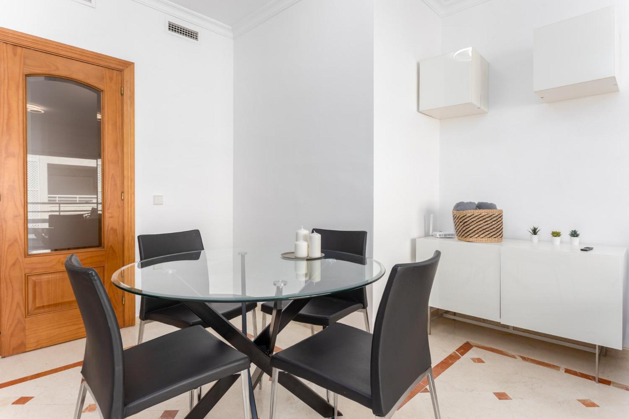 Two Bedrooms Avenida Del Mar Marbella