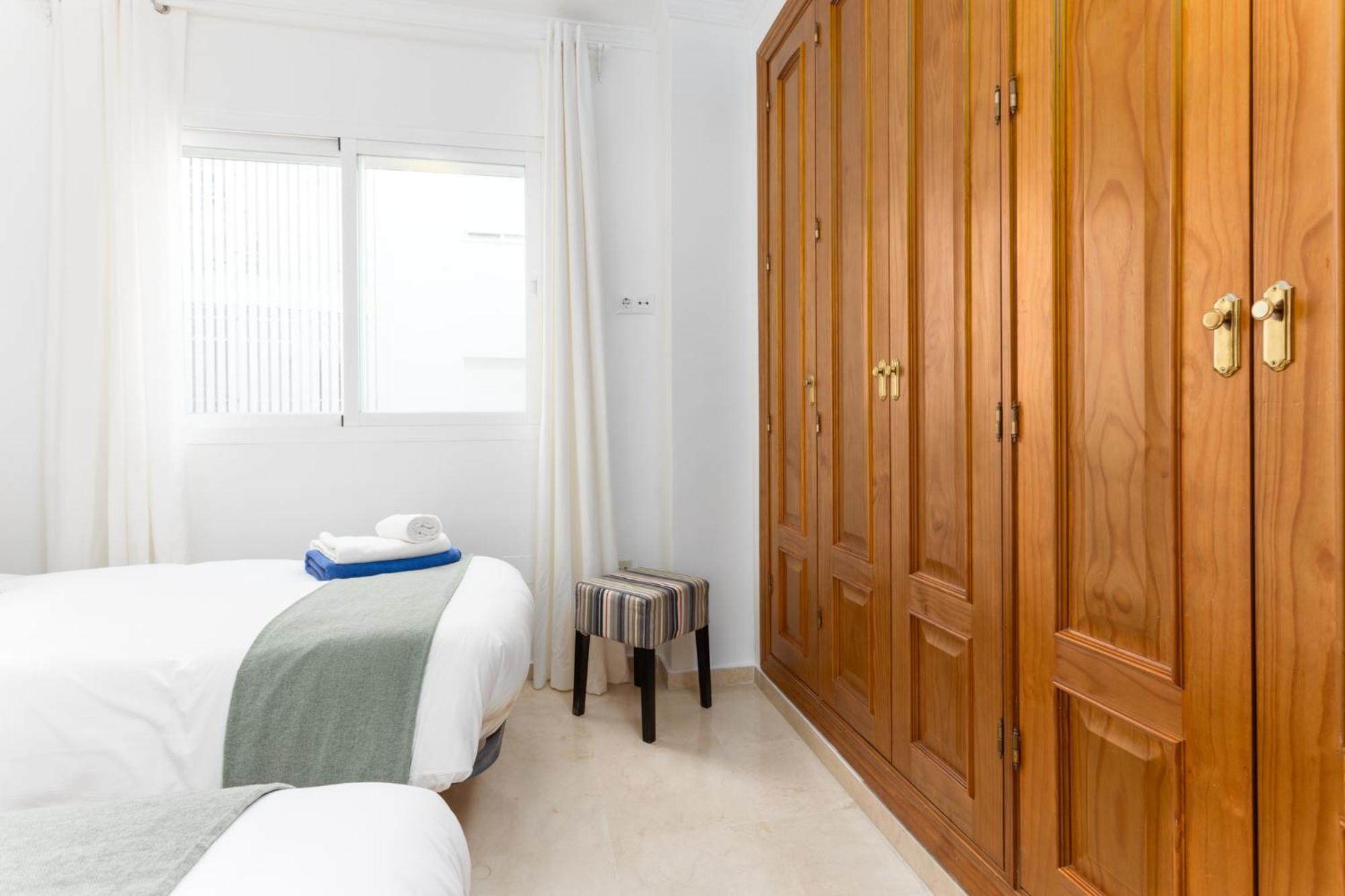 Two Bedrooms Avenida Del Mar