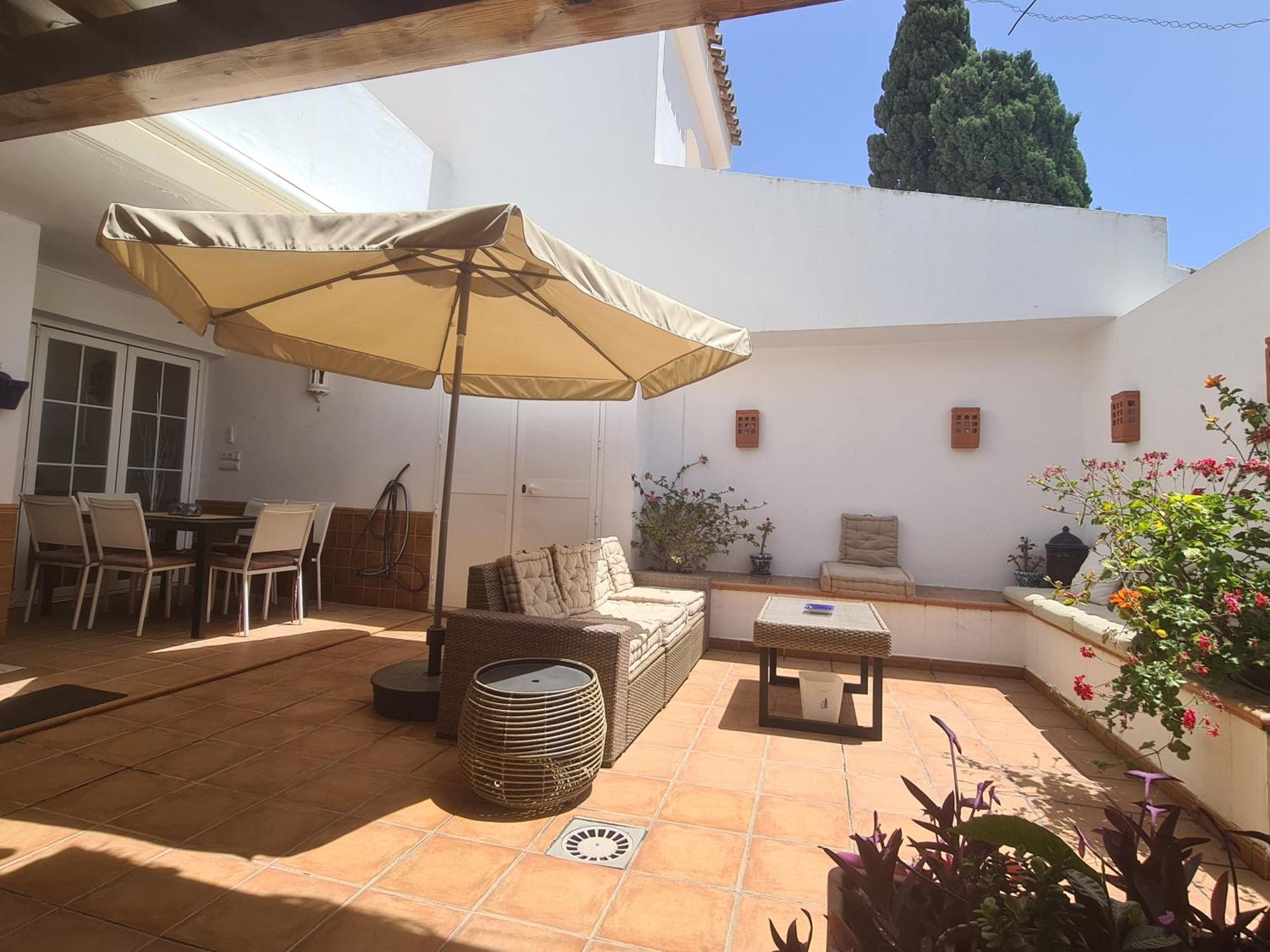 Villa Townhouse In - Walking Distance To Puerto Banus *