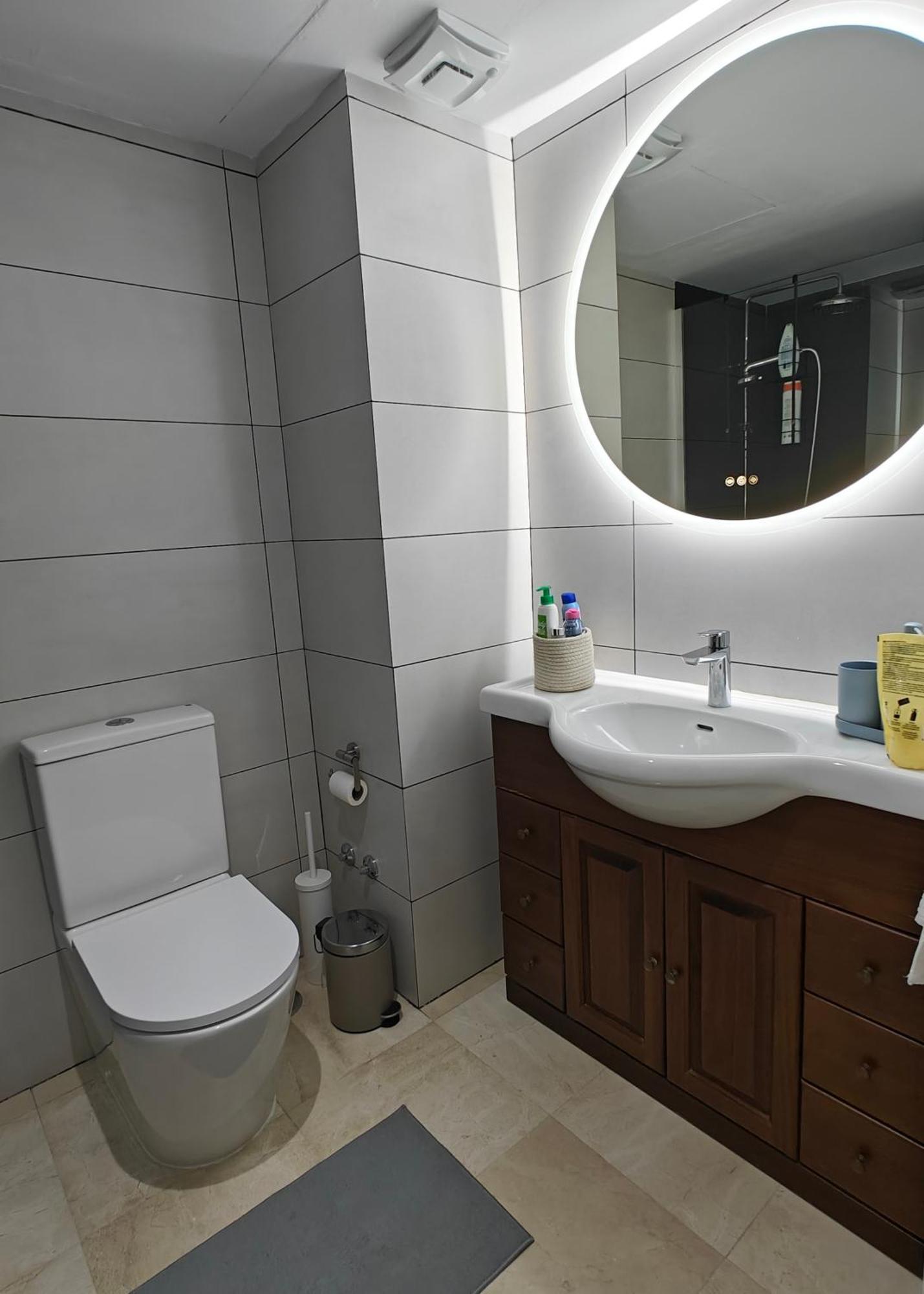 Apartment Centre Beachfront & Pool *