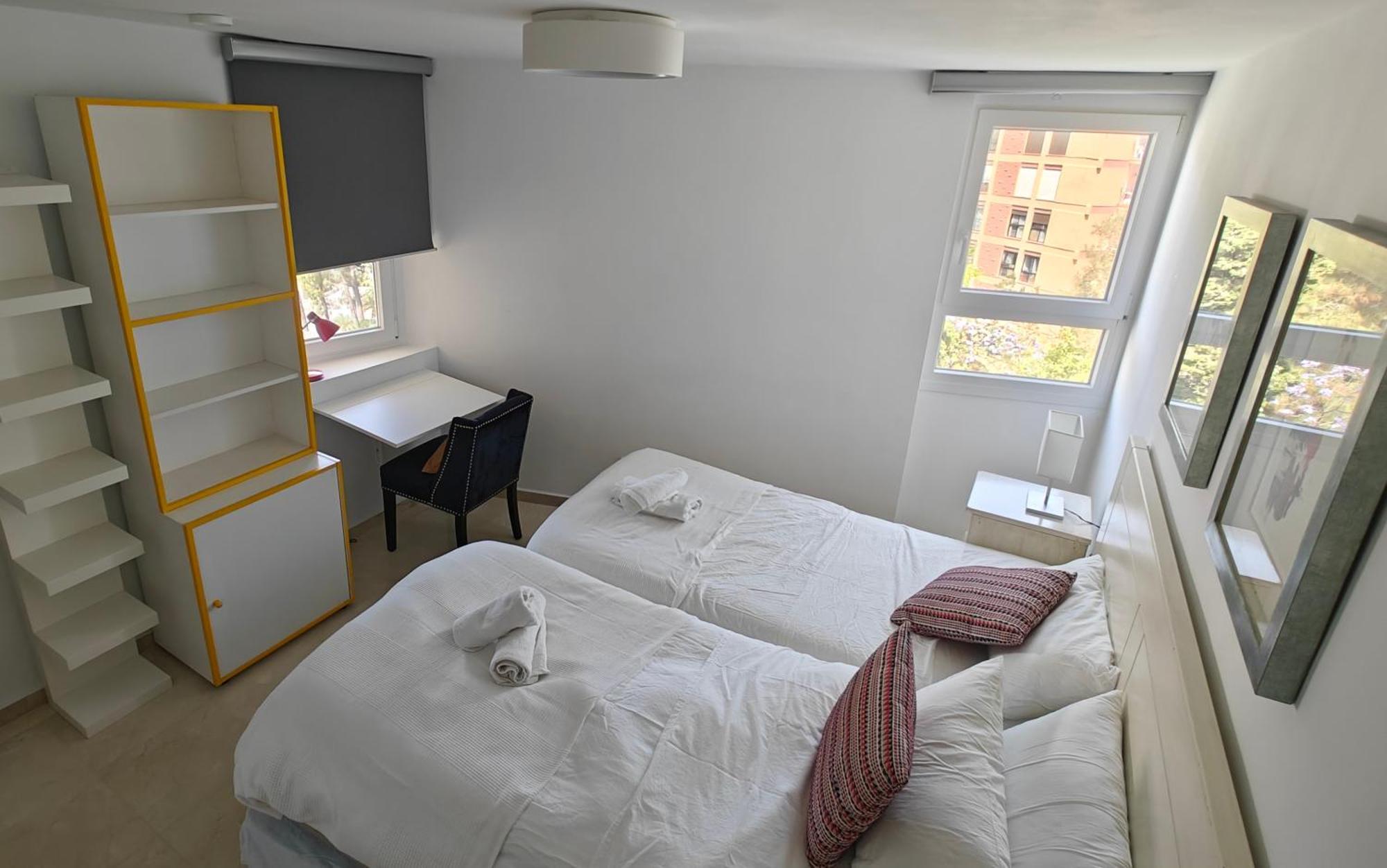 Apartment Centre Beachfront & Pool