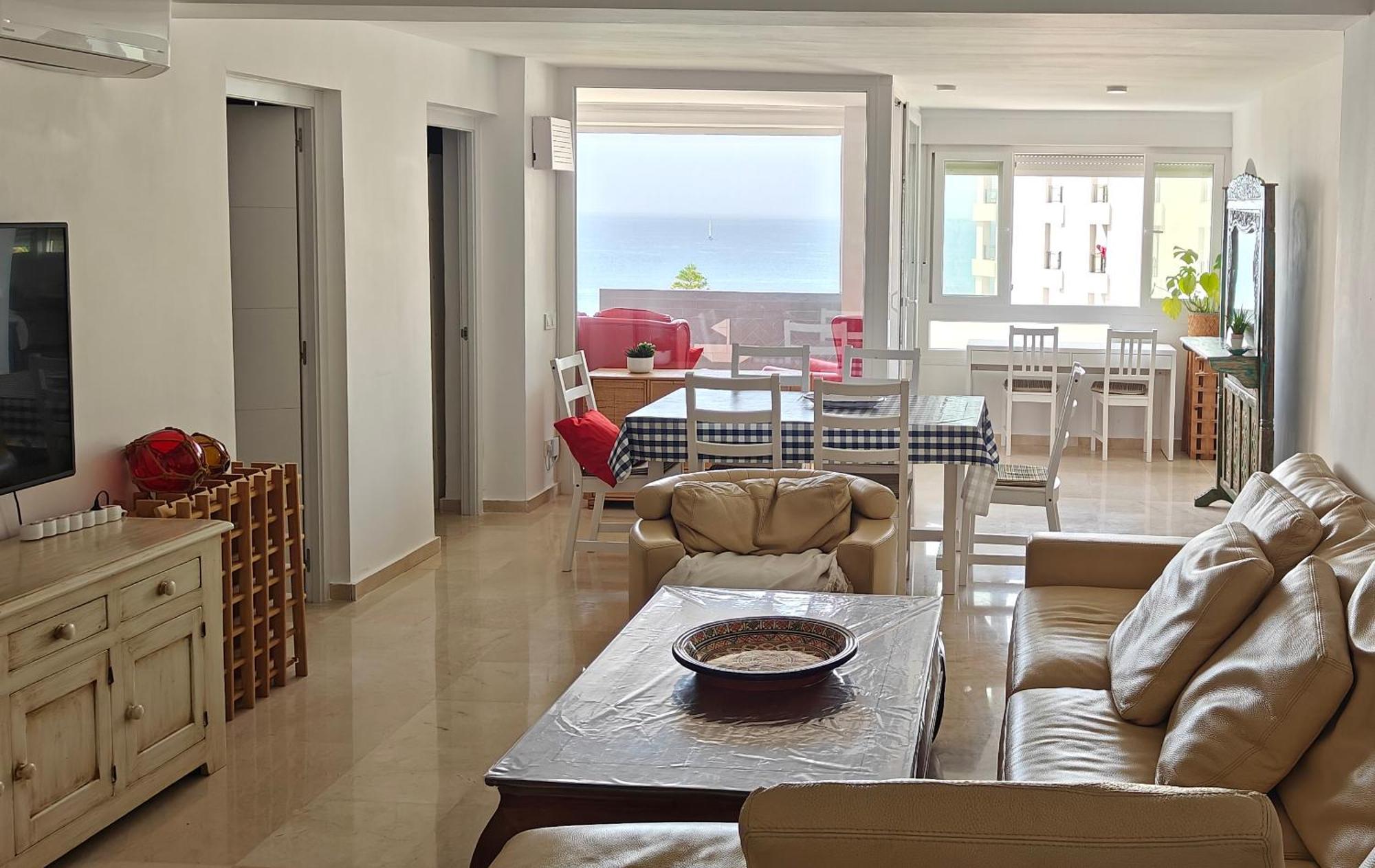 Apartment Centre Beachfront & Pool Marbella