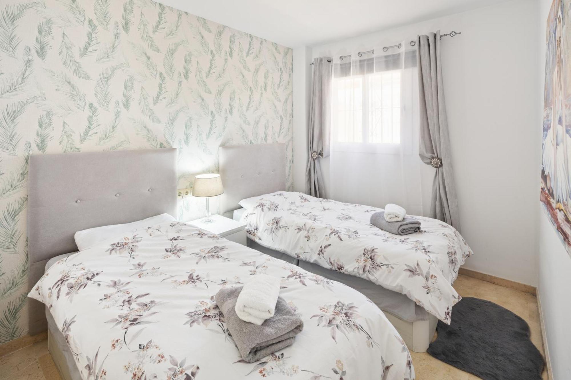 Luxury With Beautiful Views Apartment *