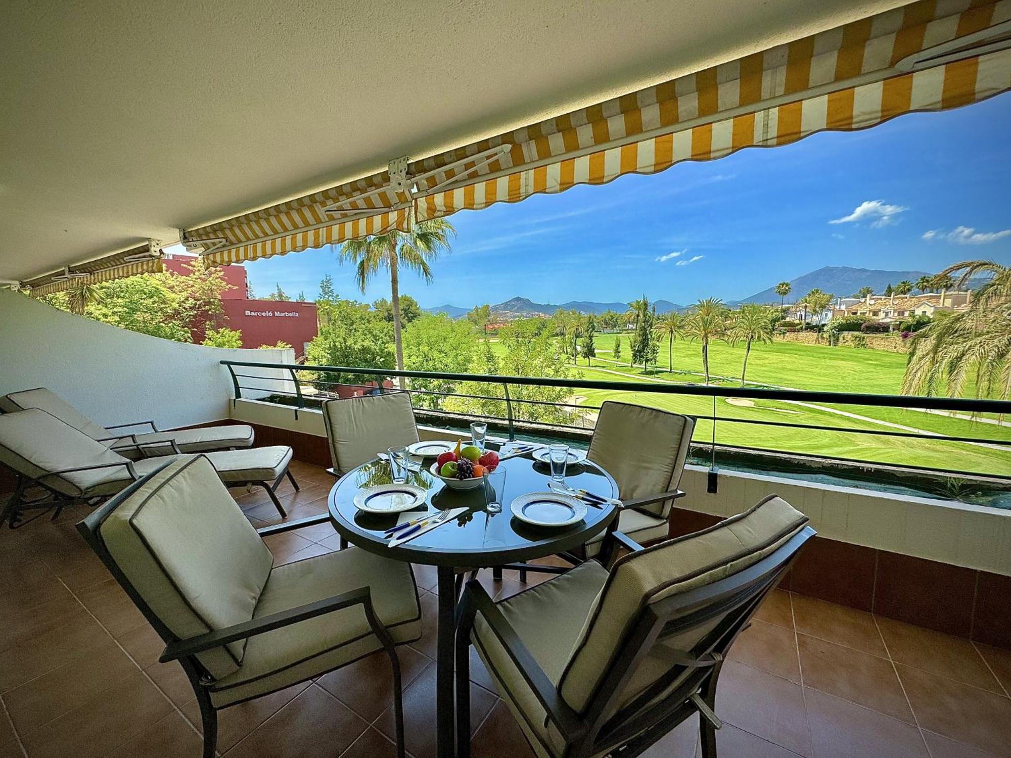Vakantiehuis Gualdalmina Alta Golf Views By Homing Marbella