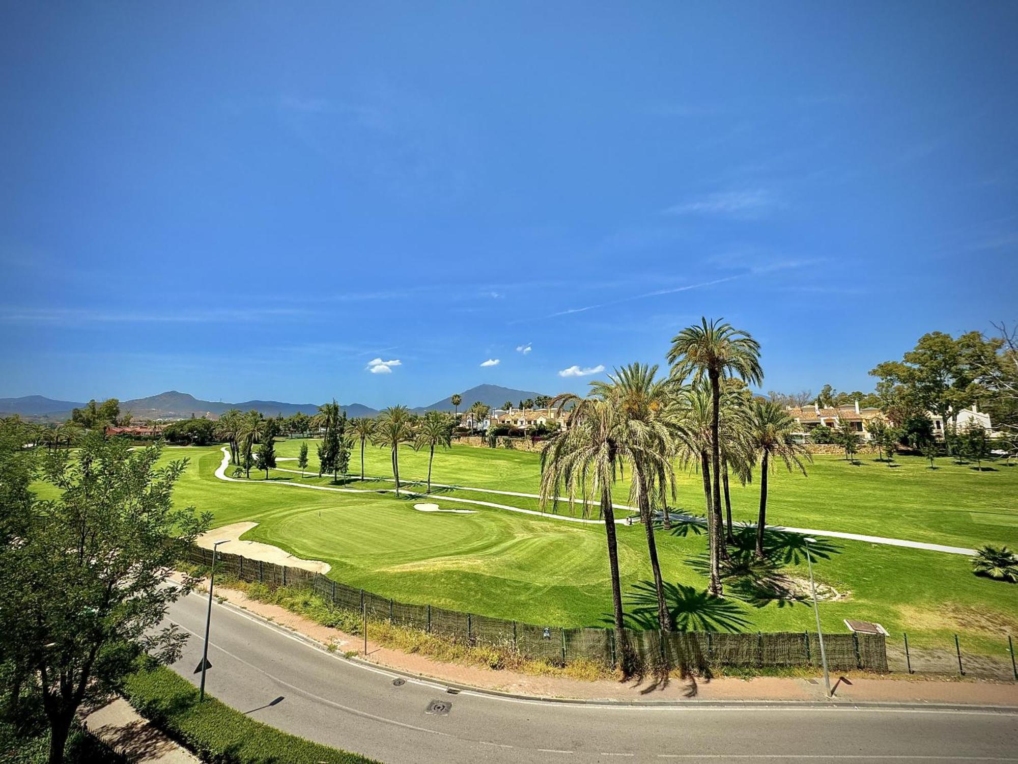 Gualdalmina Alta Golf Views By Homing Vakantiehuis *