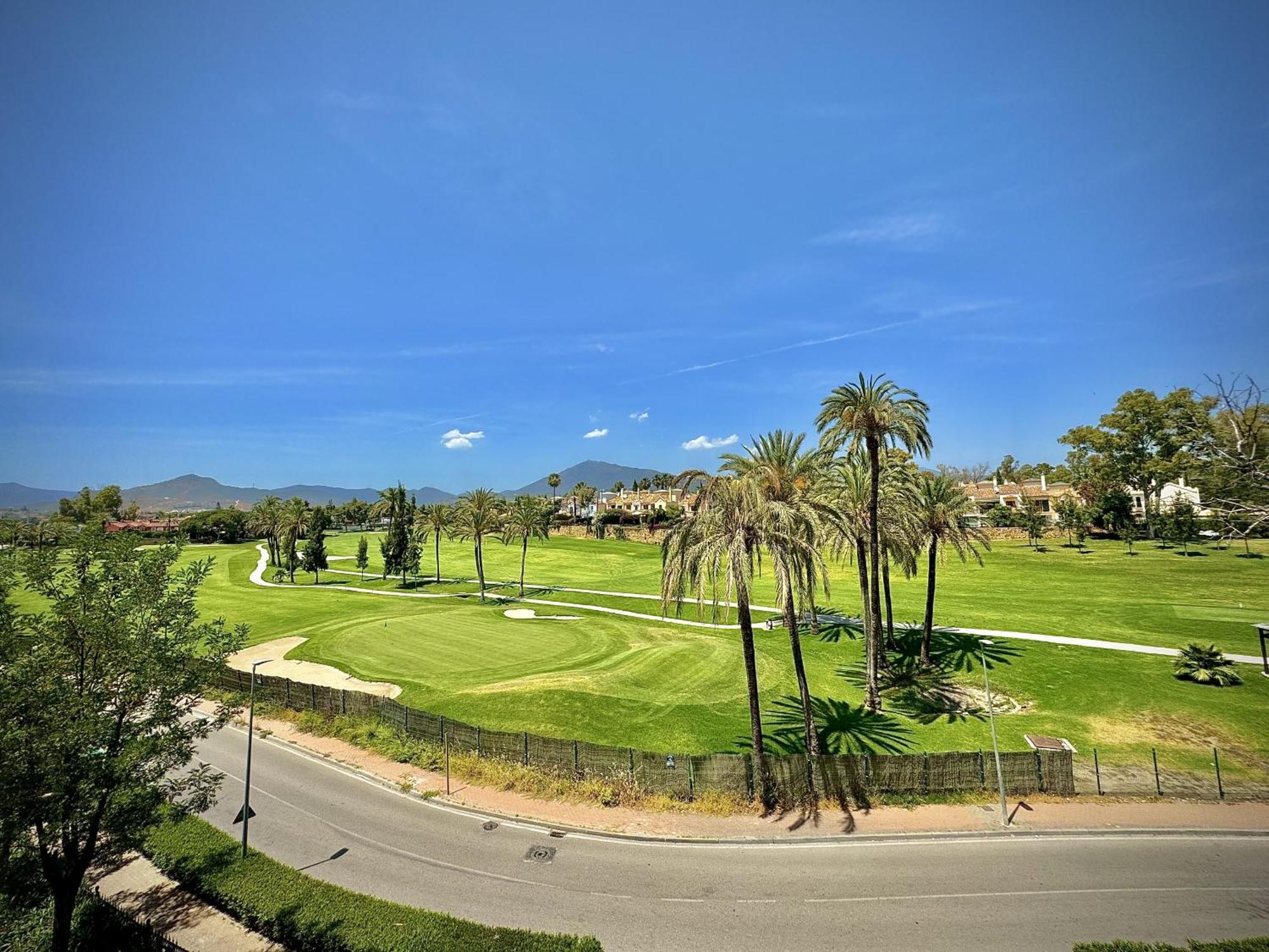 Gualdalmina Alta Golf Views By Homing Vakantiehuis *