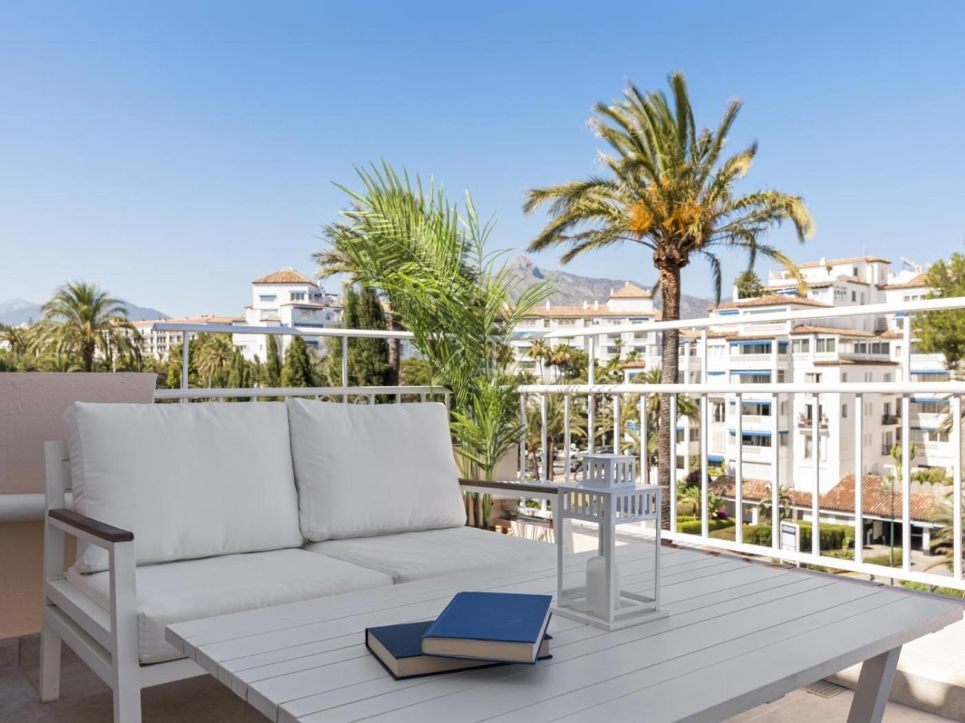 Apartment Soleado Atico Frente Al Mar En Puerto Banus Marbella
