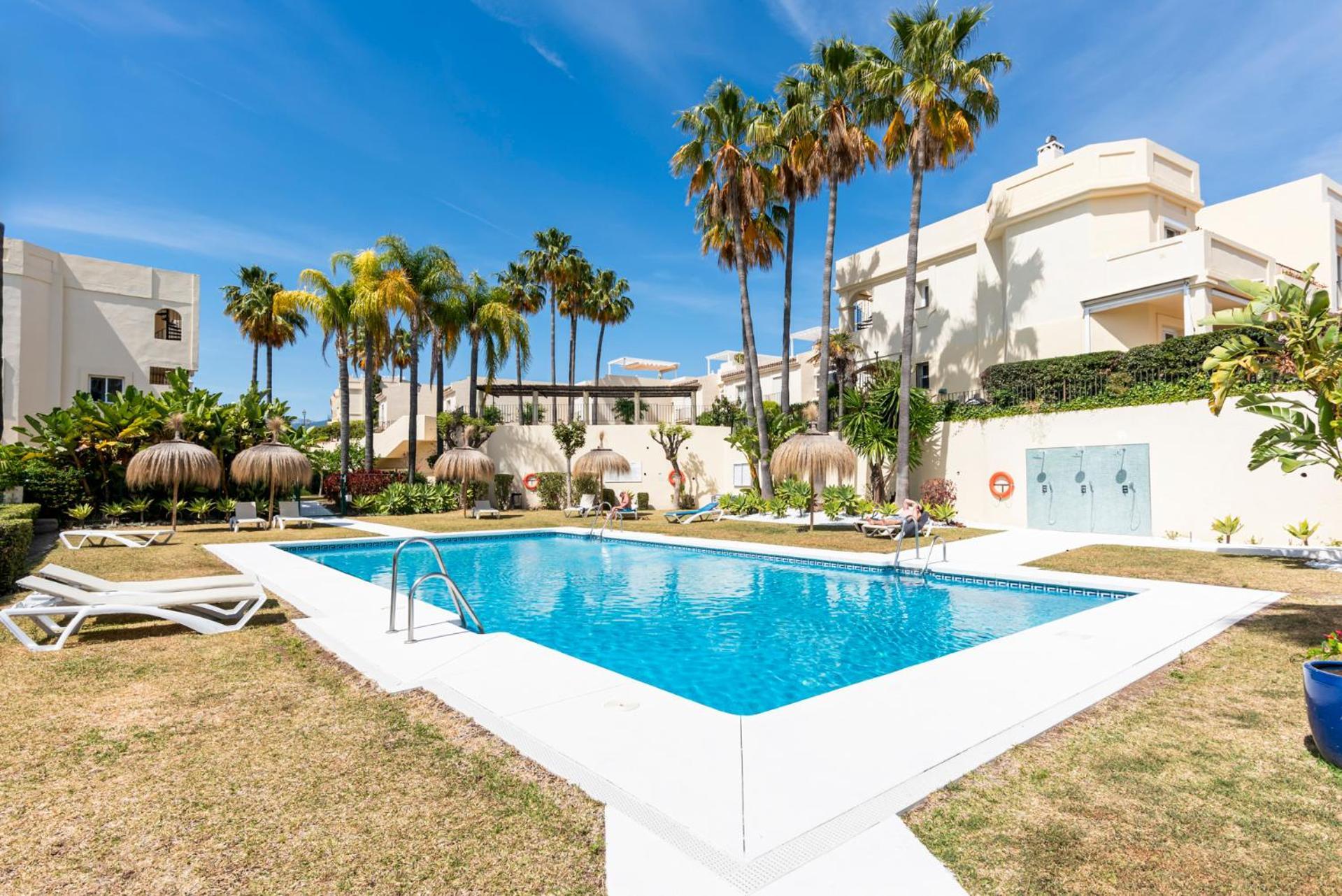 La Quinta Hills - Modern Andalusian-style With Rooftop Terrace Marbella
