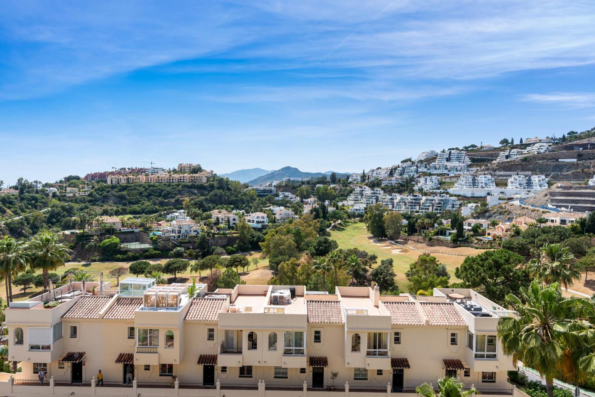 La Quinta Hills - Modern Andalusian-style With Rooftop Terrace *