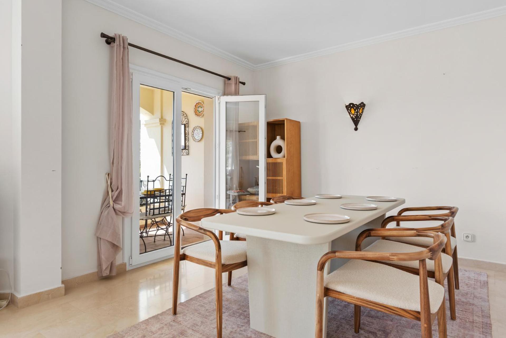 La Quinta Hills - Modern Andalusian-style With Rooftop Terrace Vakantiehuis *