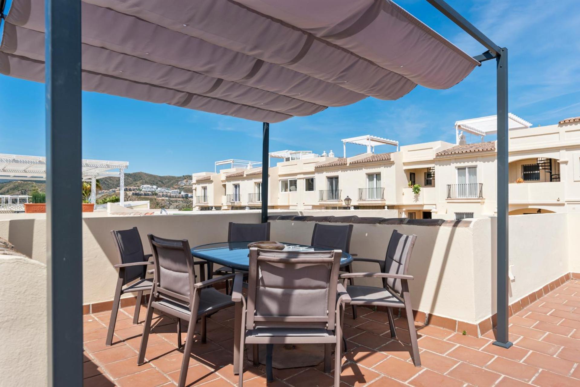 La Quinta Hills - Modern Andalusian-style With Rooftop Terrace *