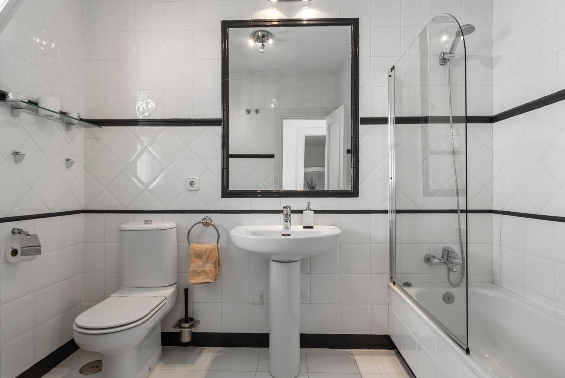 La Quinta Hills - Modern Andalusian-style With Rooftop Terrace Vakantiehuis