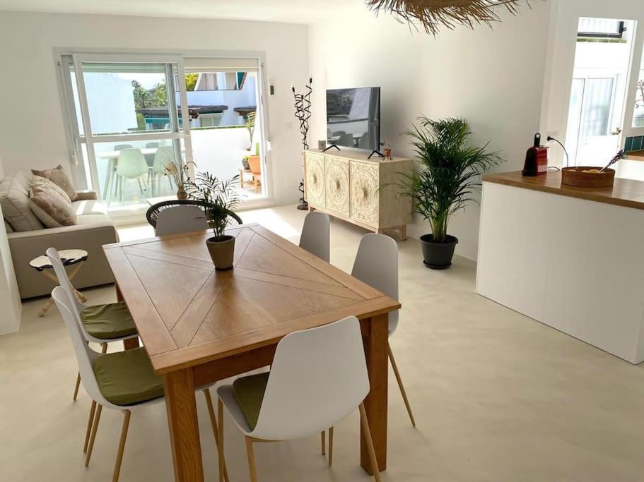 Apartment Divina *