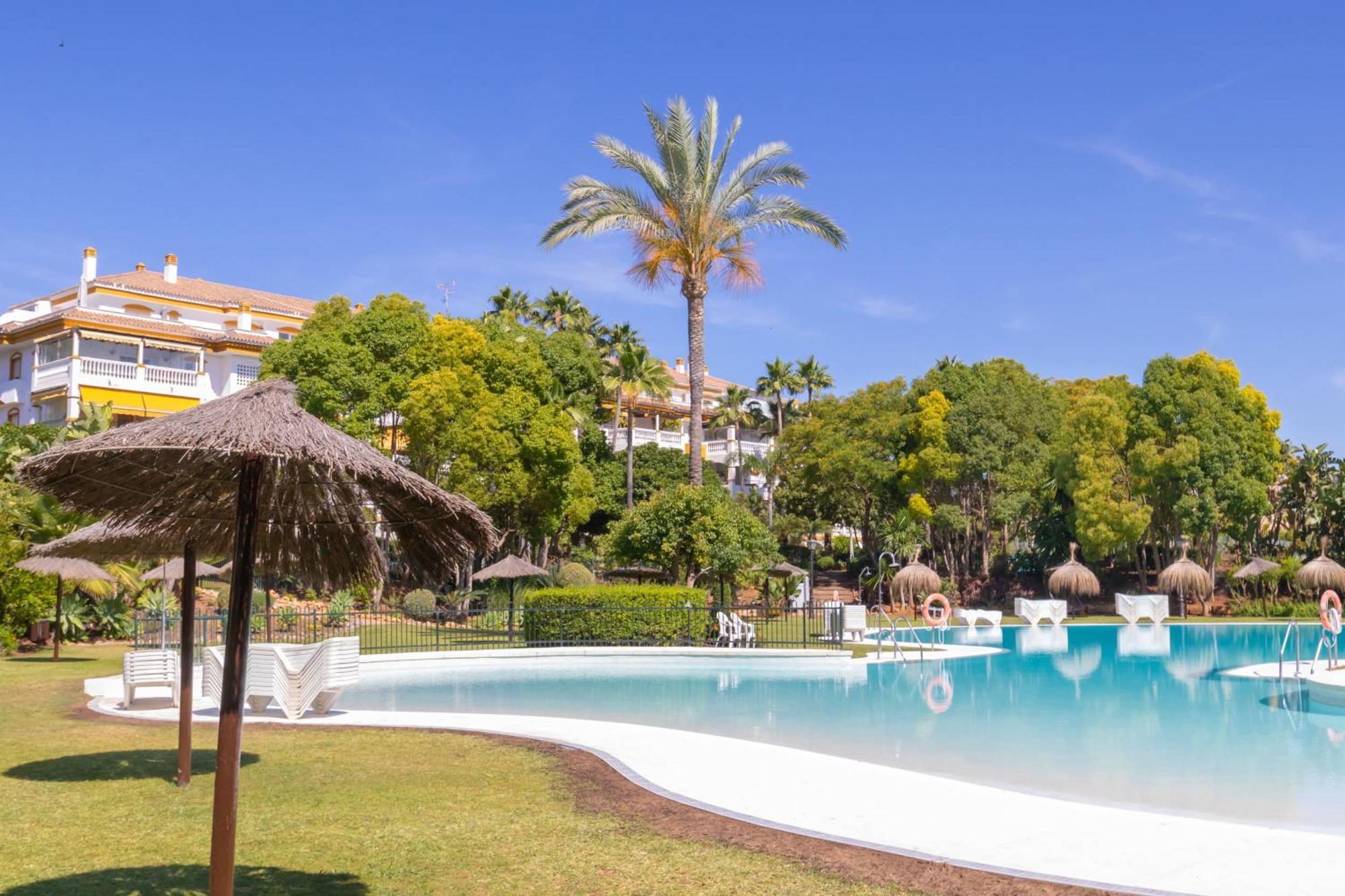 Dama De Noche Ll - Puerto Banus Apartment *