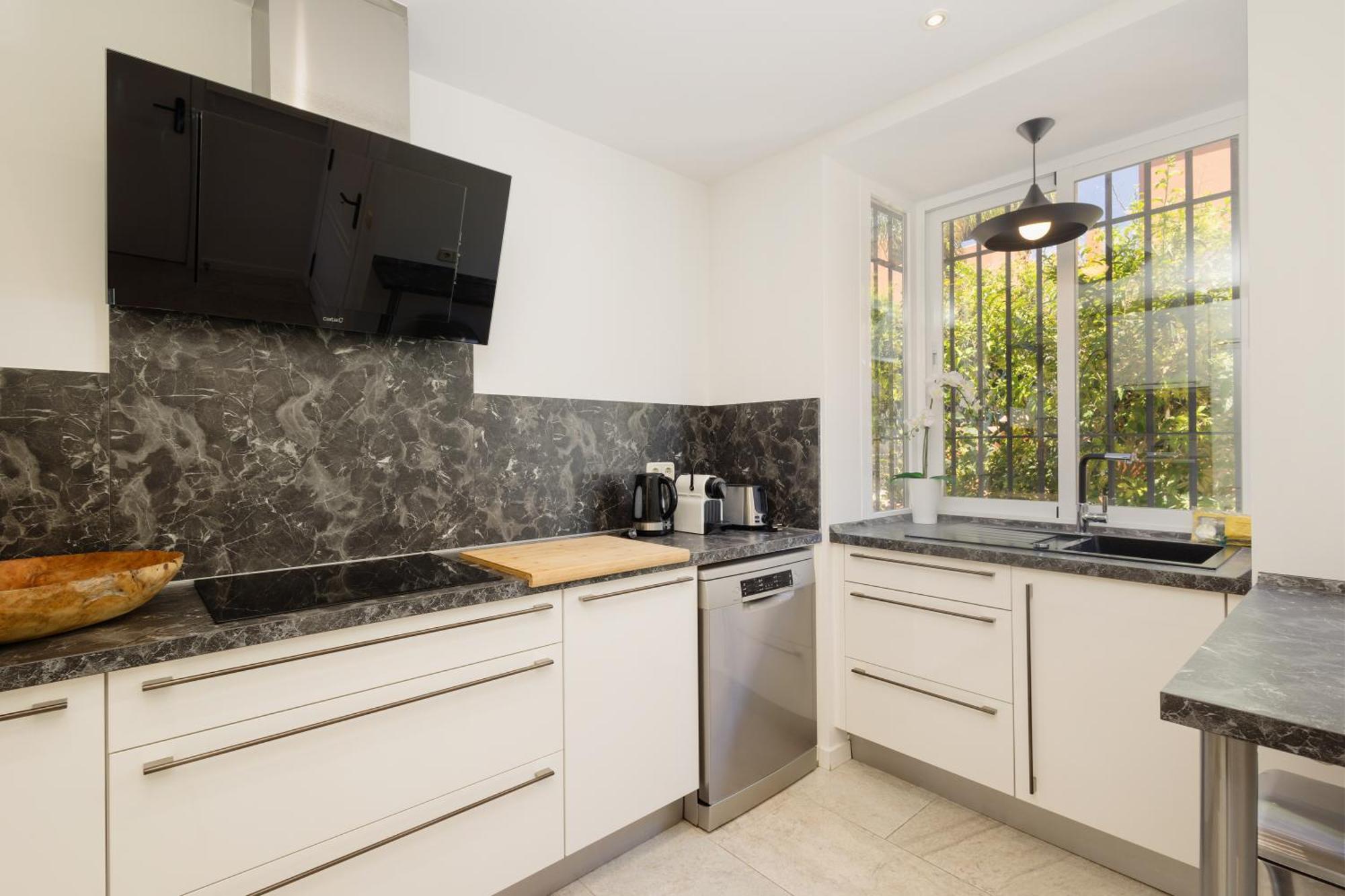 Townhouse In First Line Beach, Bahia De Marbella, * Marbella