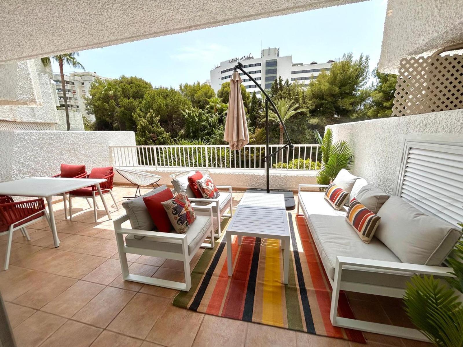 Soleado Y Tranquilo Apartamento, A 100 Mts Playa Con Parking Y Wifi 332 Marbella