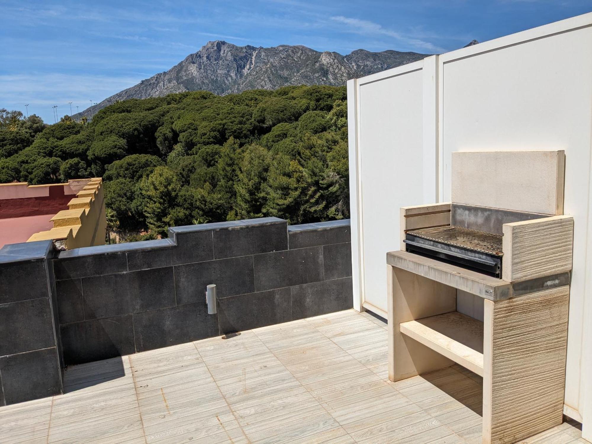 Con Vistas Y Terraza En Apartment