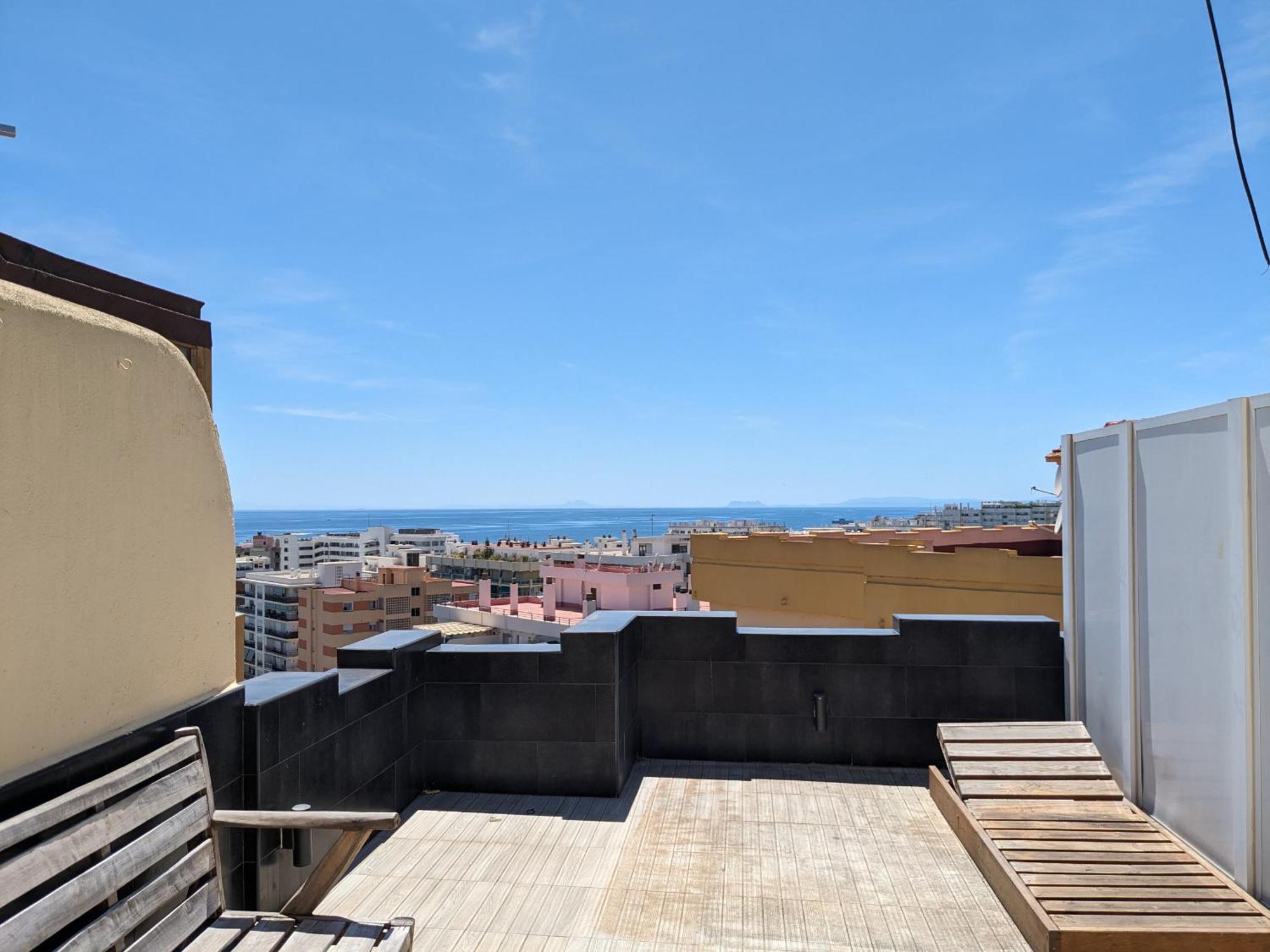 Apartment Con Vistas Y Terraza En *