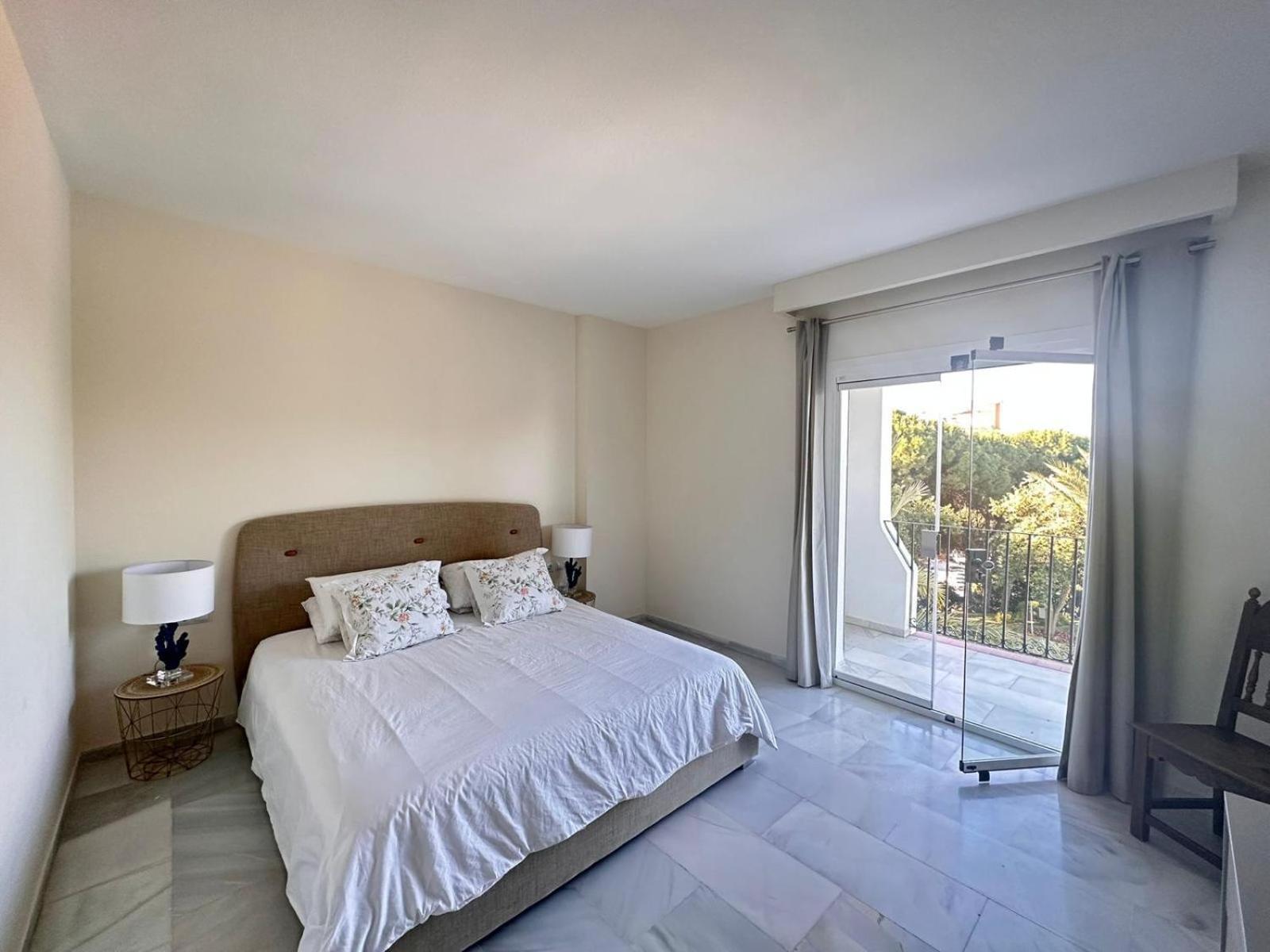 Cabopino N Apartment