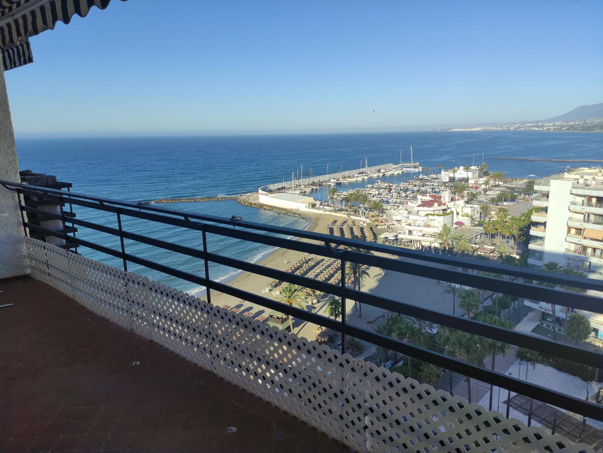 In First Line Apto 12-3 * Marbella