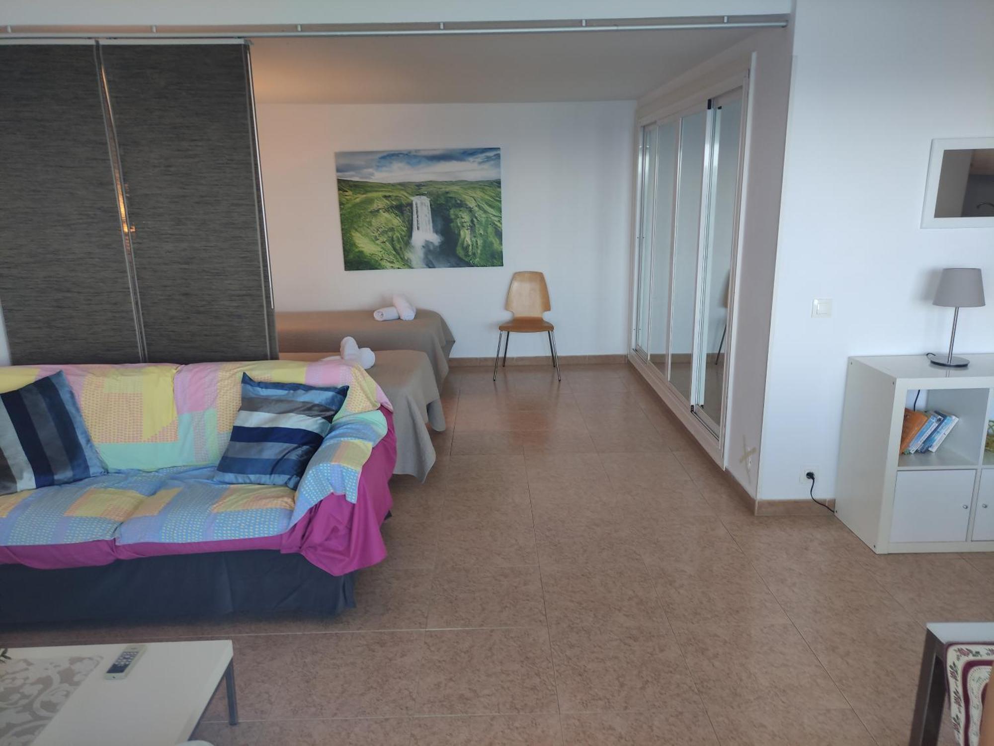 In First Line Apto 6-6 Appartement