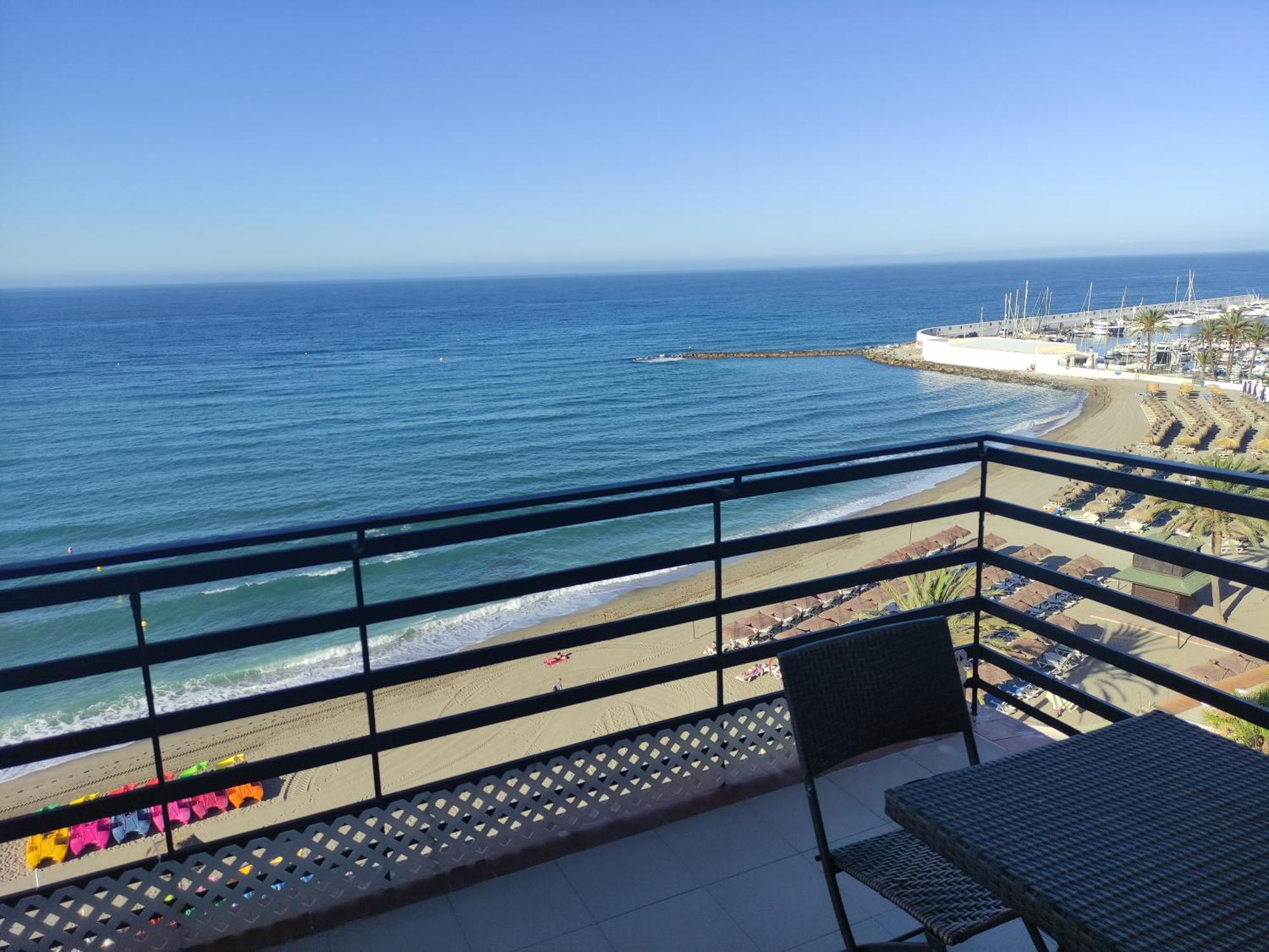 In First Line Apto 6-6 * Marbella