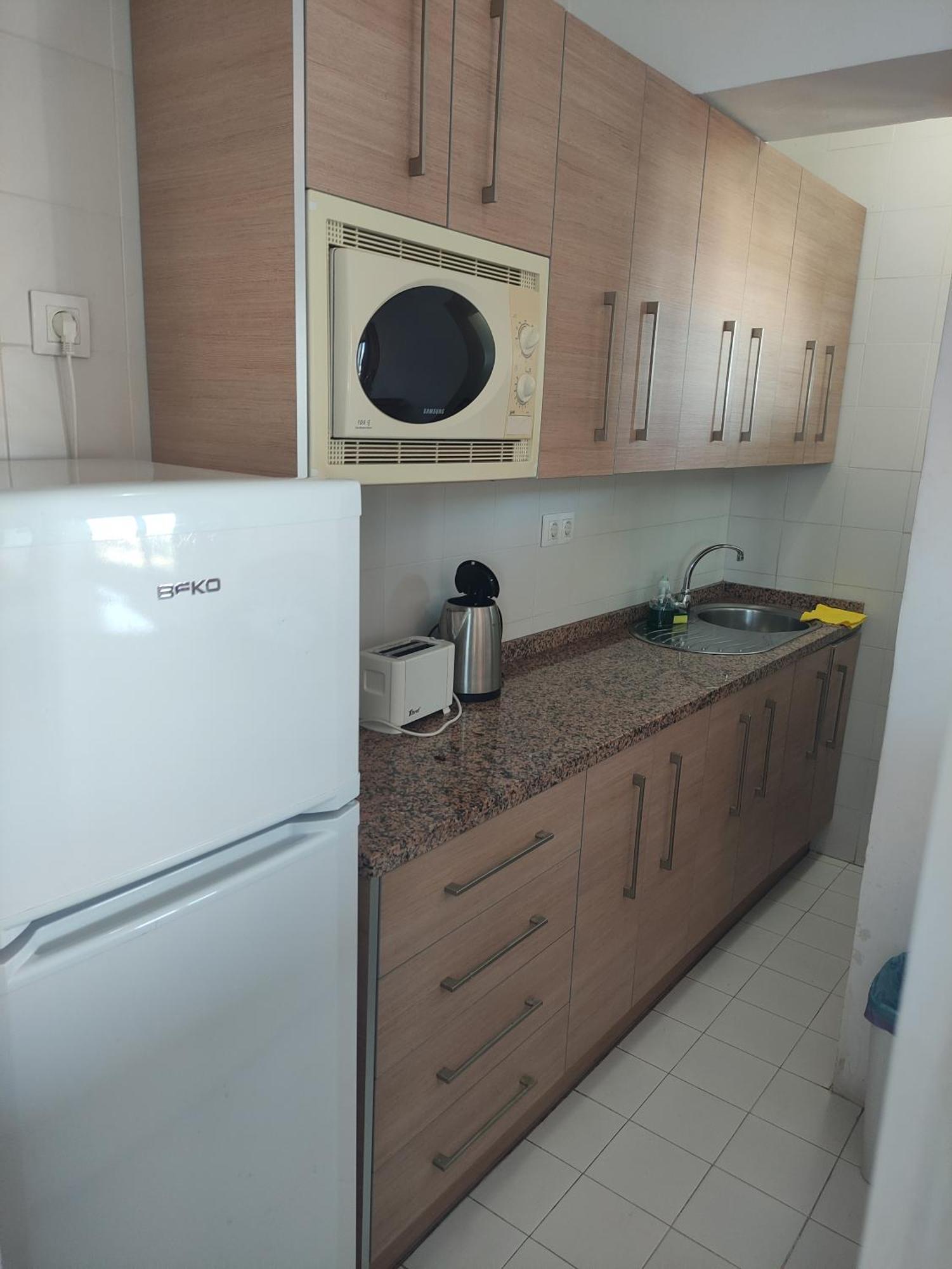 In First Line Apto 6-6 Appartement