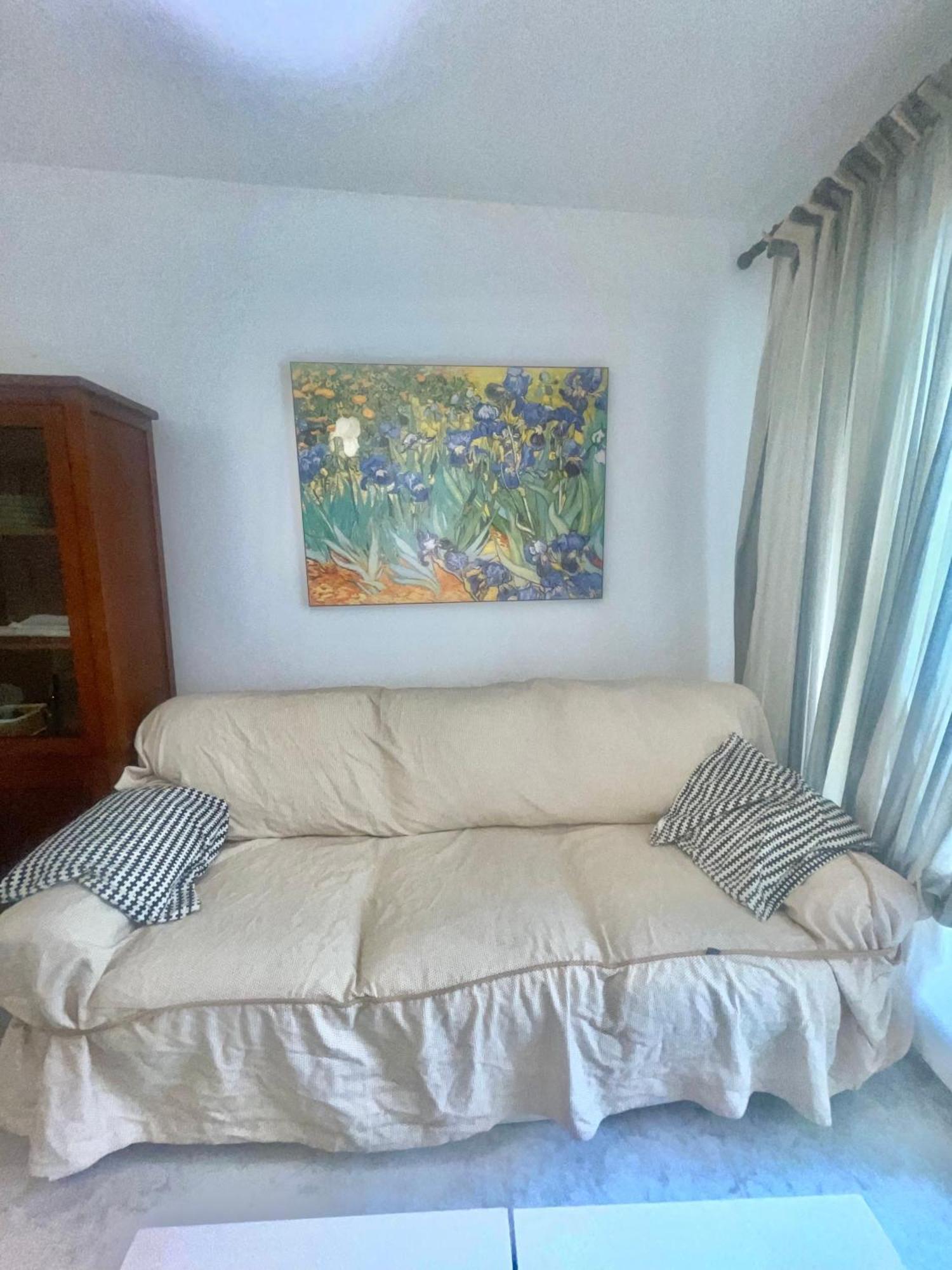 Costa Apartment *