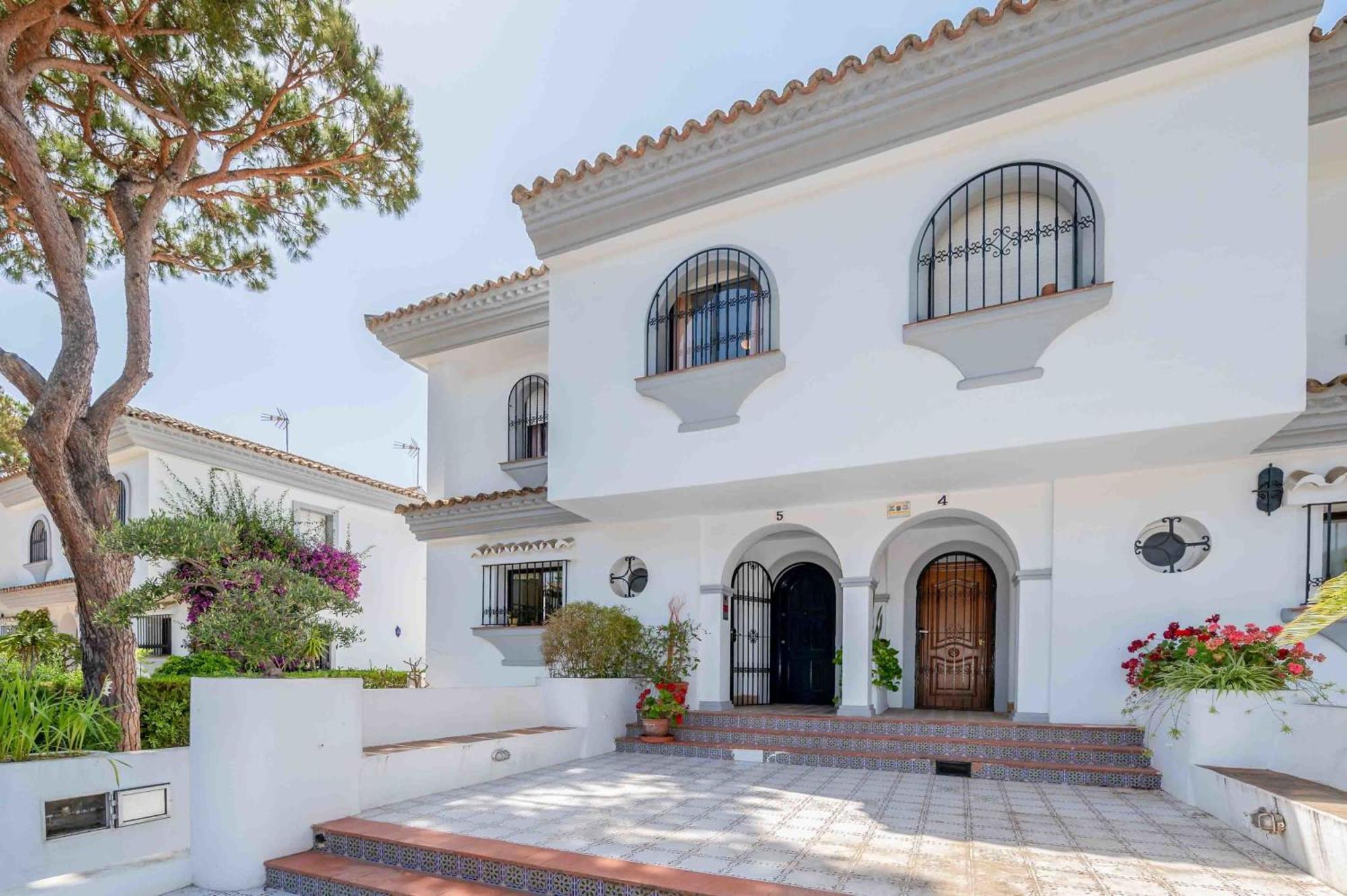 Del Puerto Cabopino Chalet