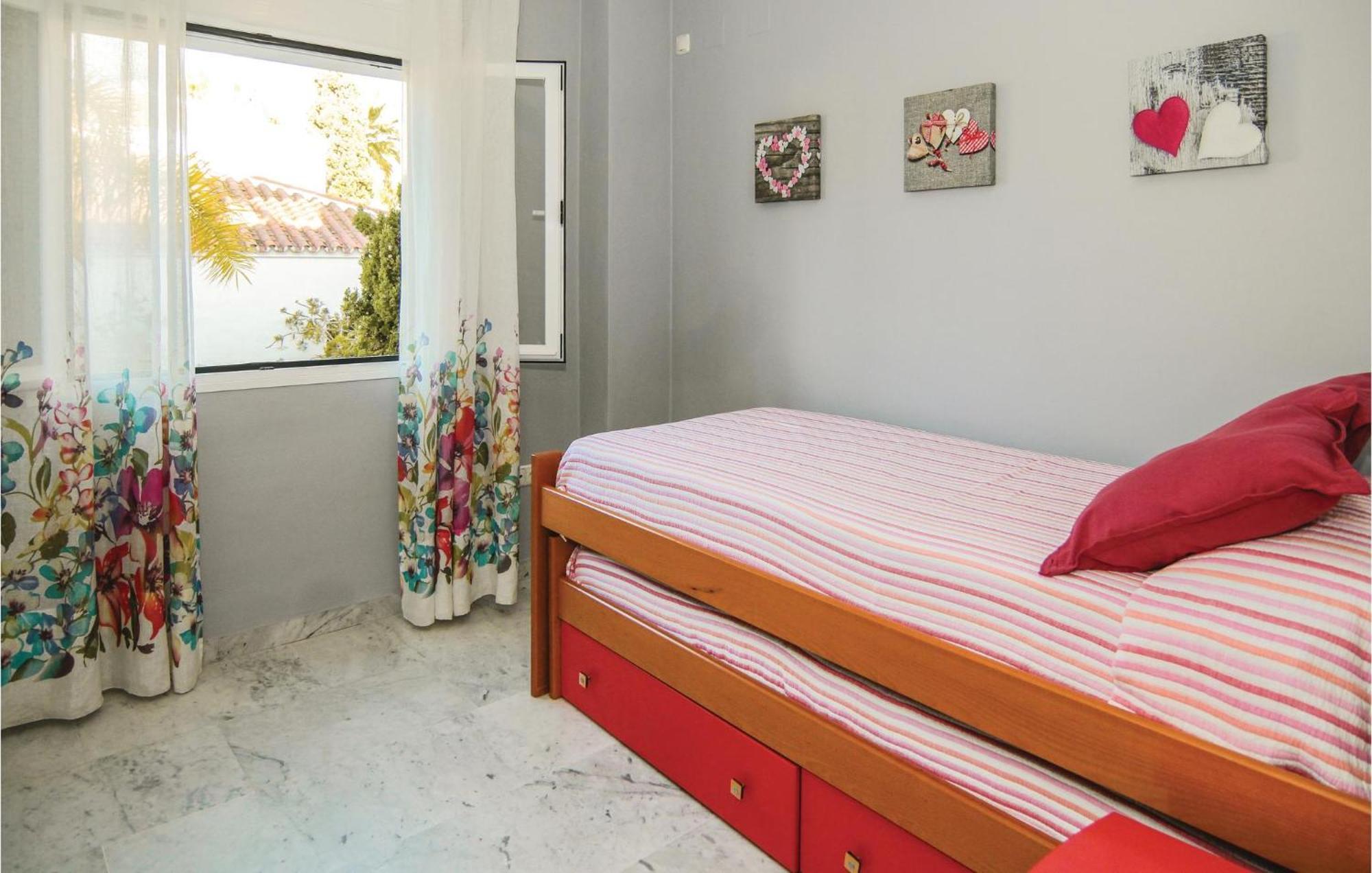 Lovely In With Wifi Apartment Marbella