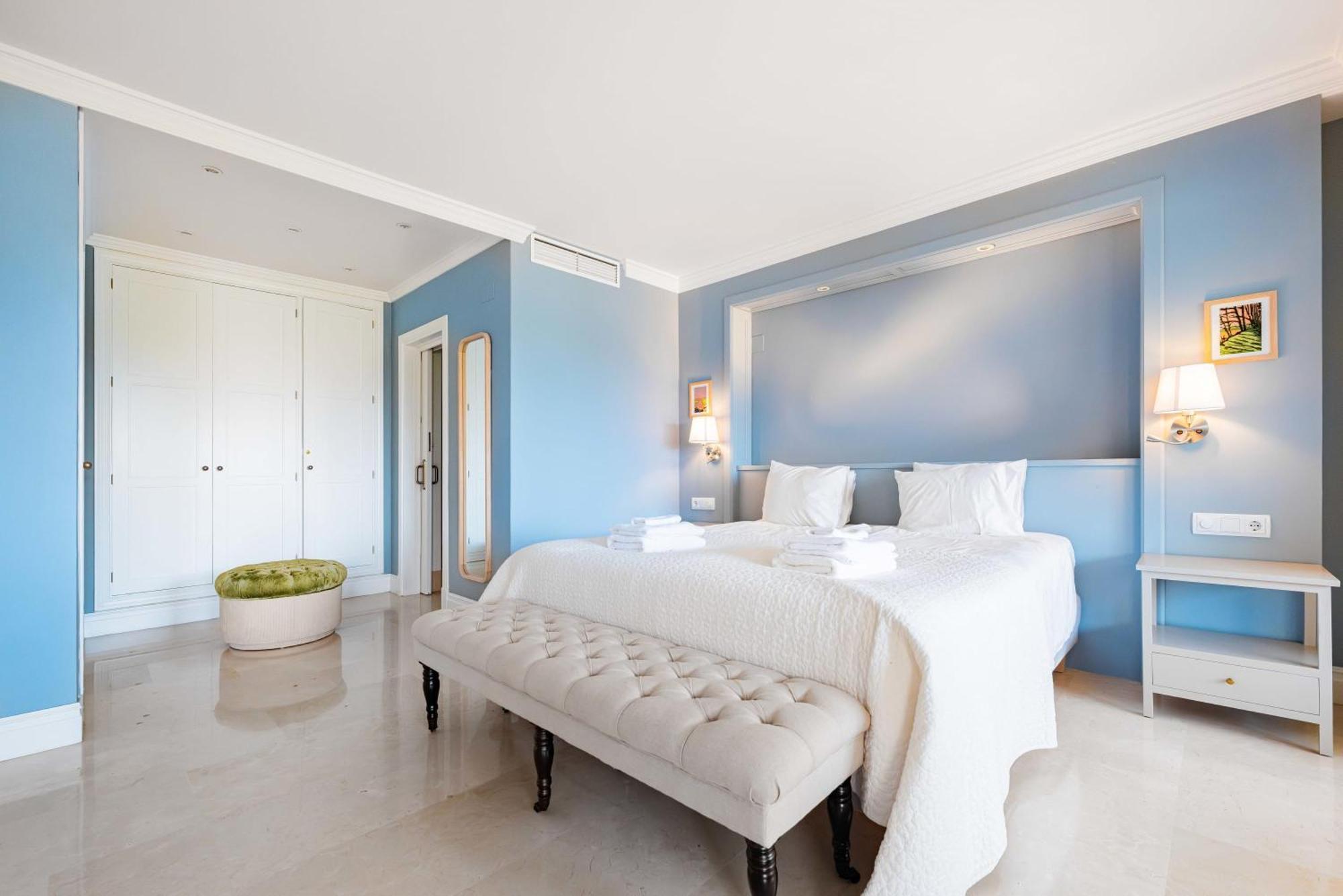 Beachfront Golden Mile Puento Sea View Wifi