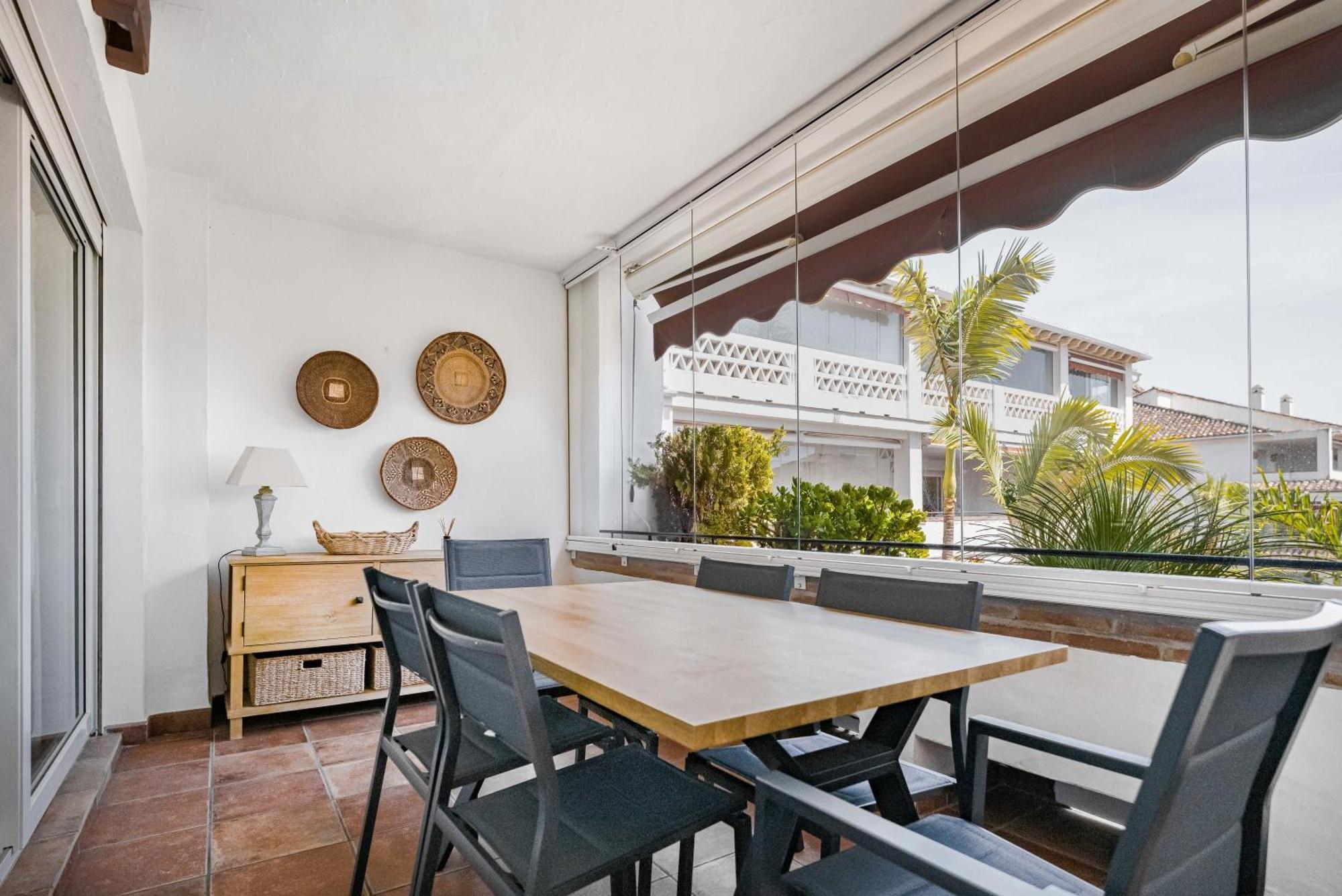 Beachfront Golden Mile Puento Sea View Wifi Marbella