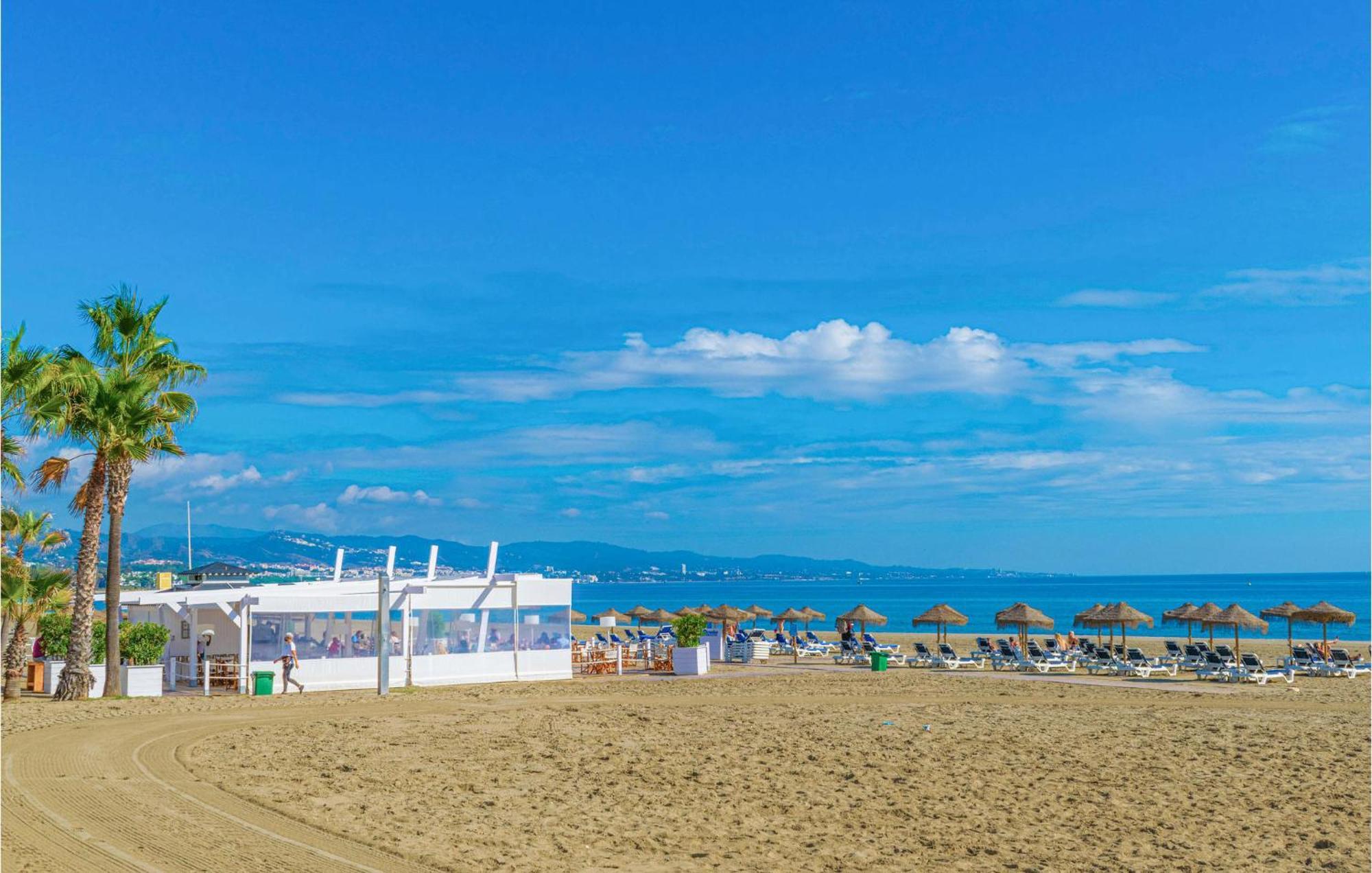 Lovely In With Kitchenette Apartment Marbella