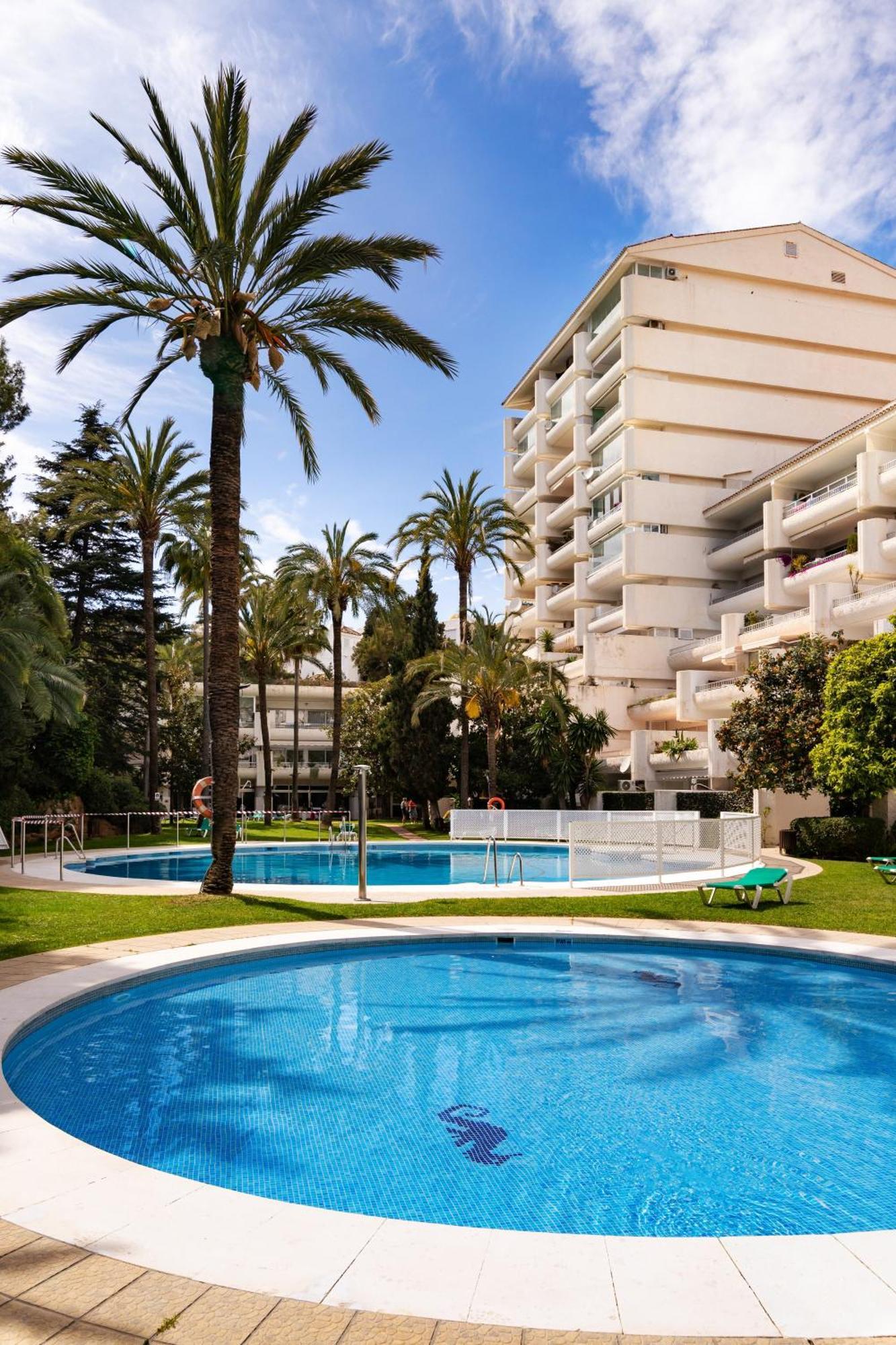 Paraiso Del Mar Parking Y Piscina 454 Marbella