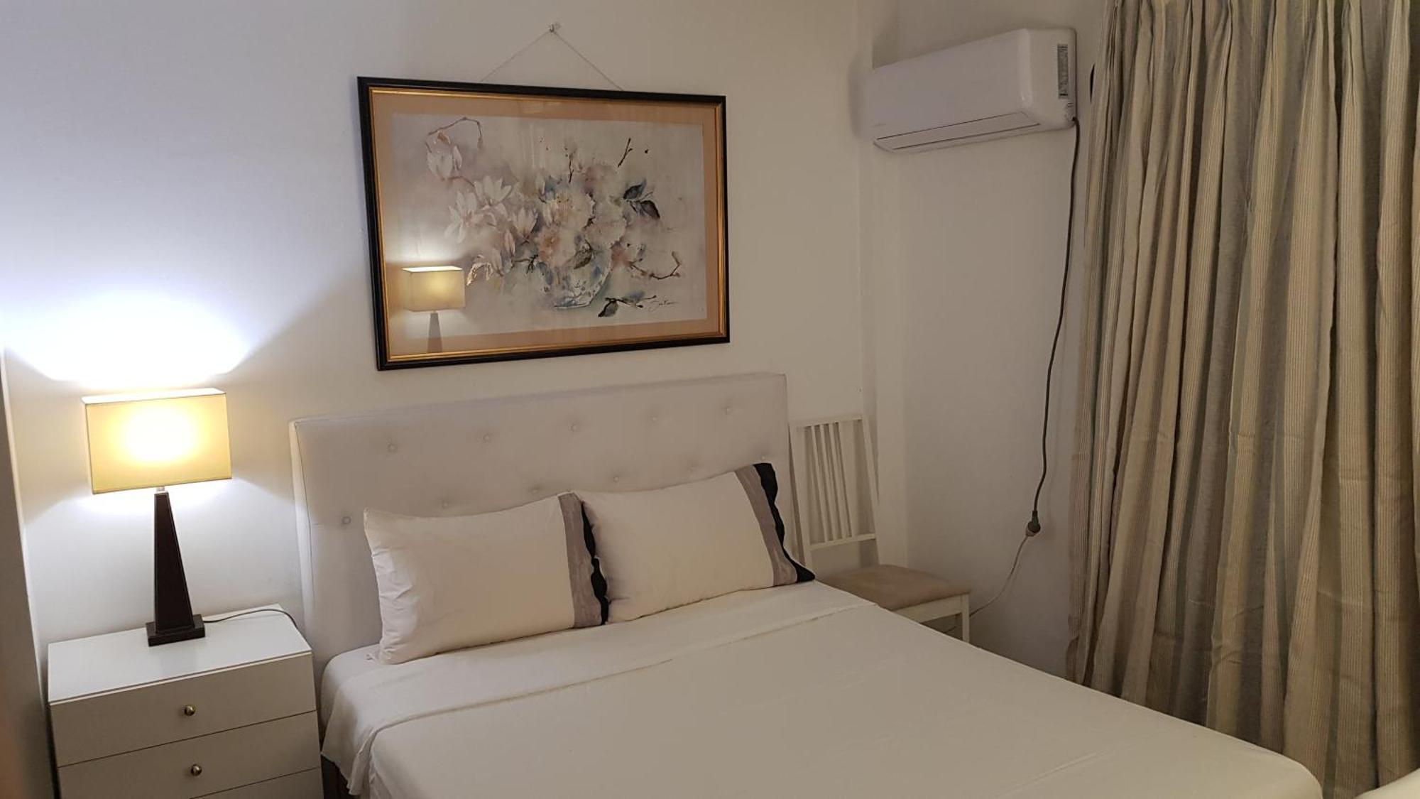 Little Peaceful Retreat With Bath, Heating, Terrace, Free Wifi Fridge Easy Parking *
