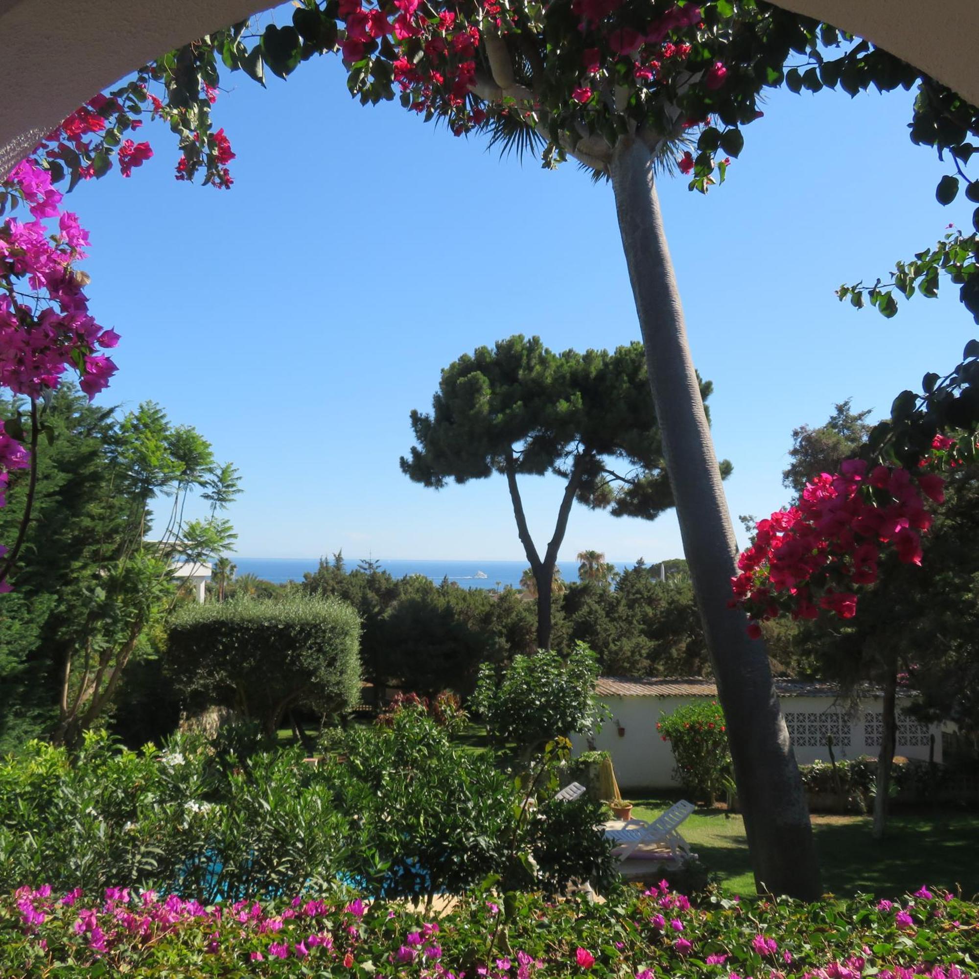 Casa Santorini Las Chapas Marbella