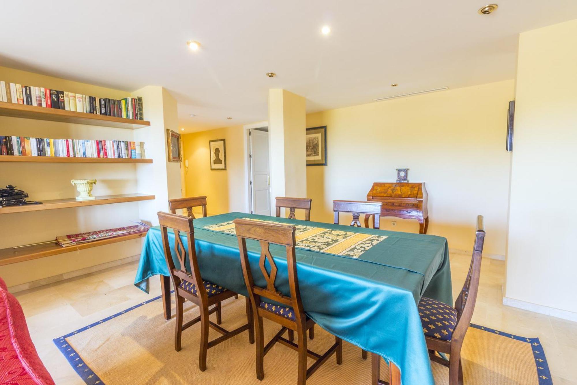 Cubo's Boutique Elviria Hills Apartment Marbella