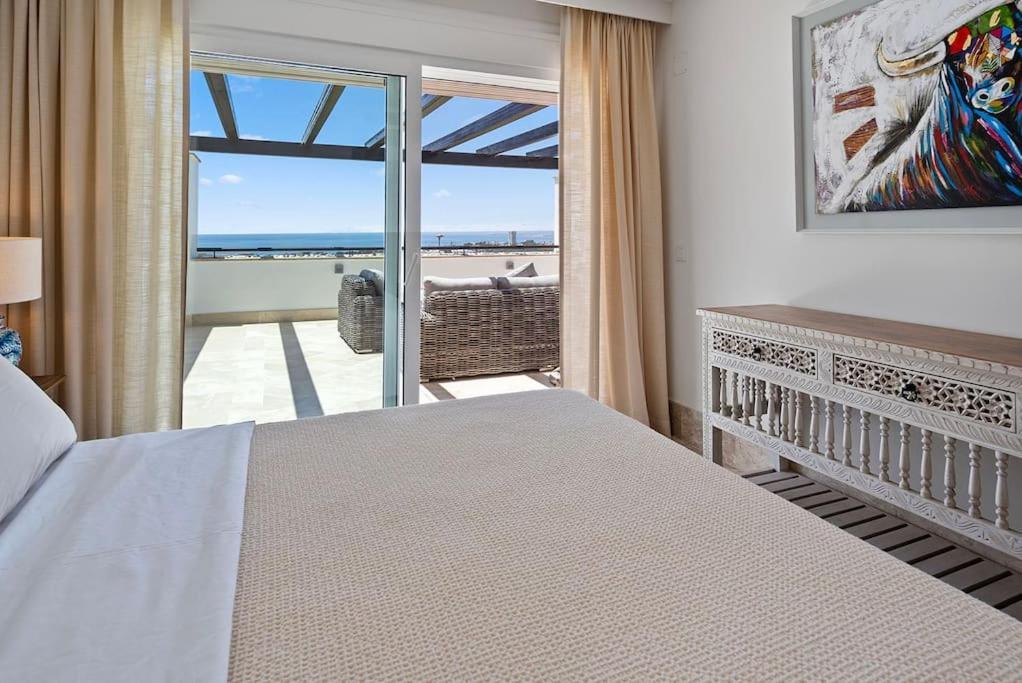 Casa Makas Santa Clara Golf Apartment Marbella