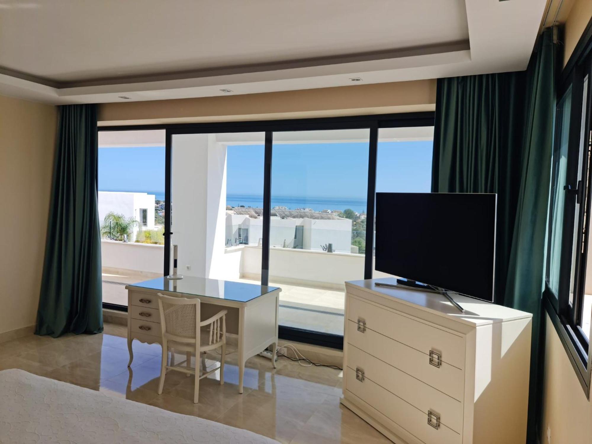 Valeriya Vista Del Mar Villa Marbella
